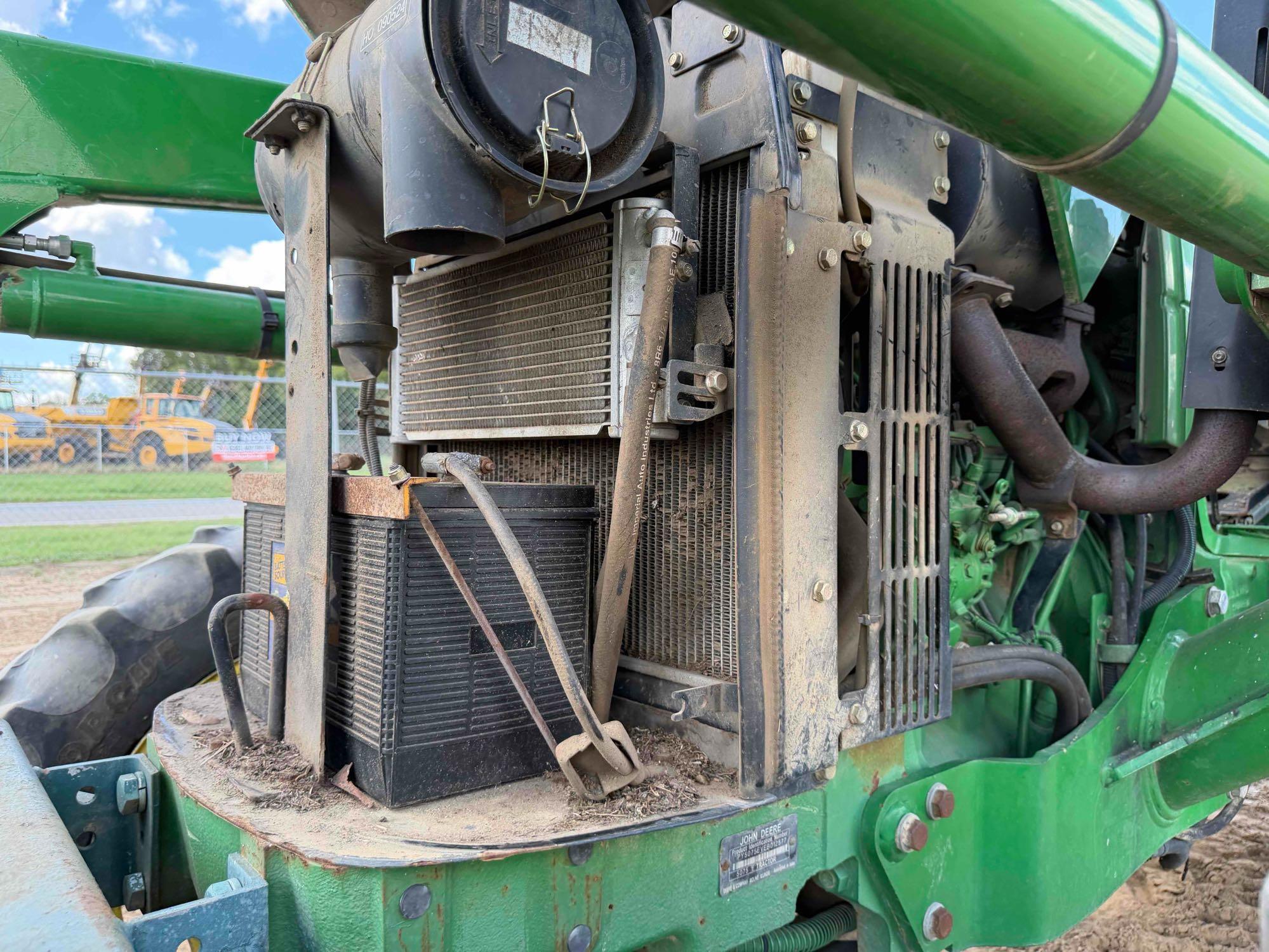 John Deere 5070