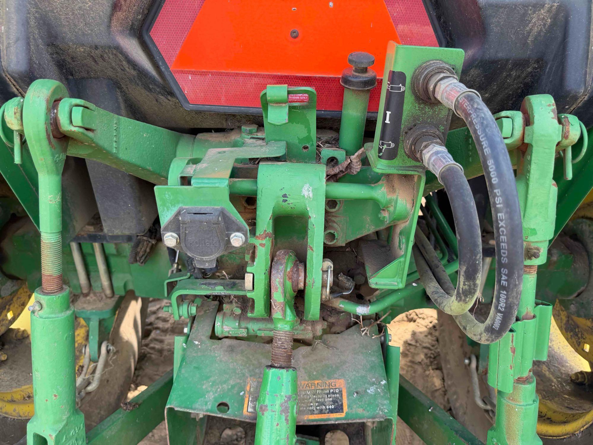 John Deere 5070