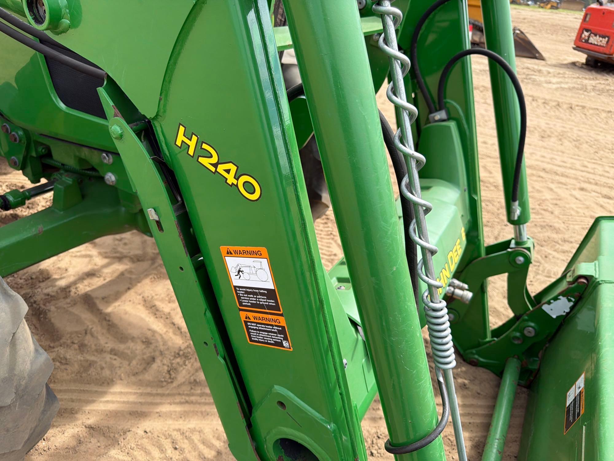 2015 John Deere 5055E