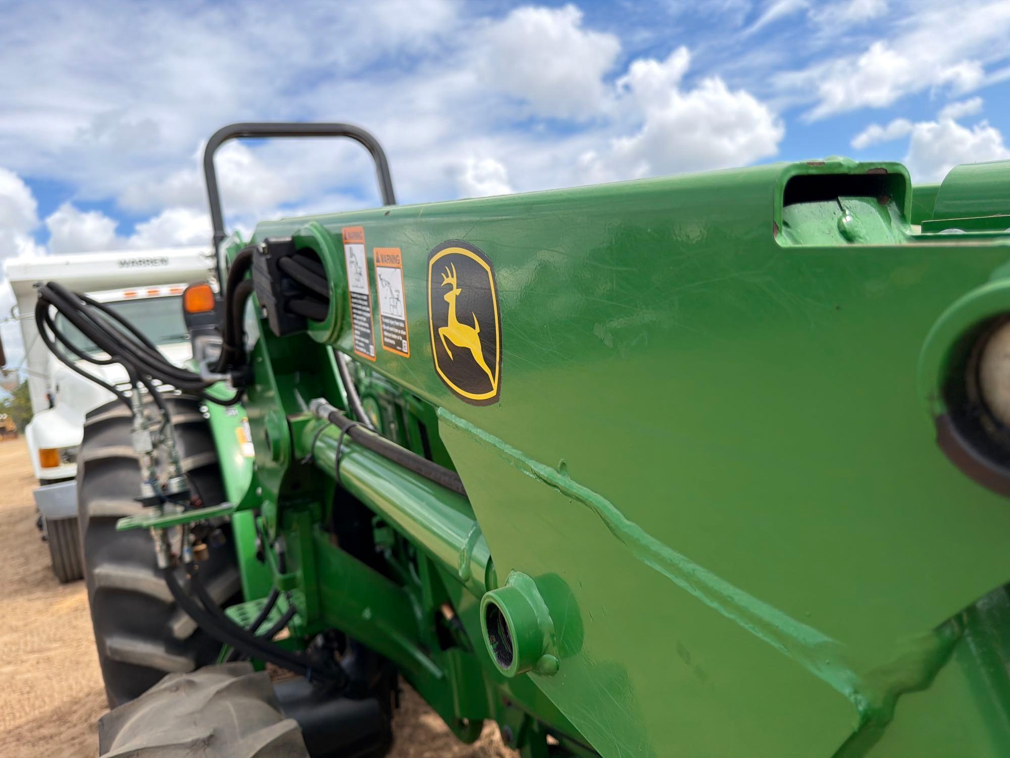 2015 John Deere 5055E
