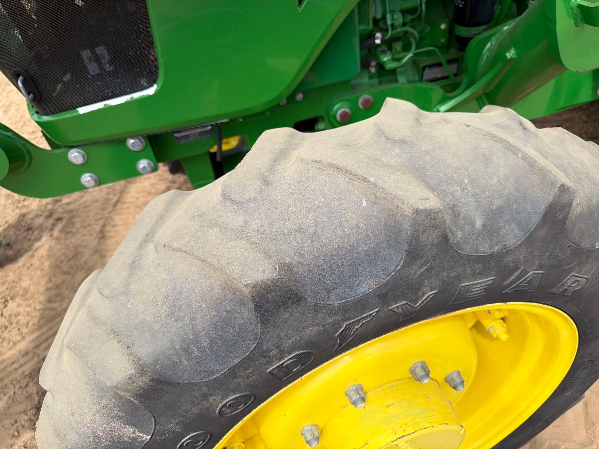 2015 John Deere 5055E
