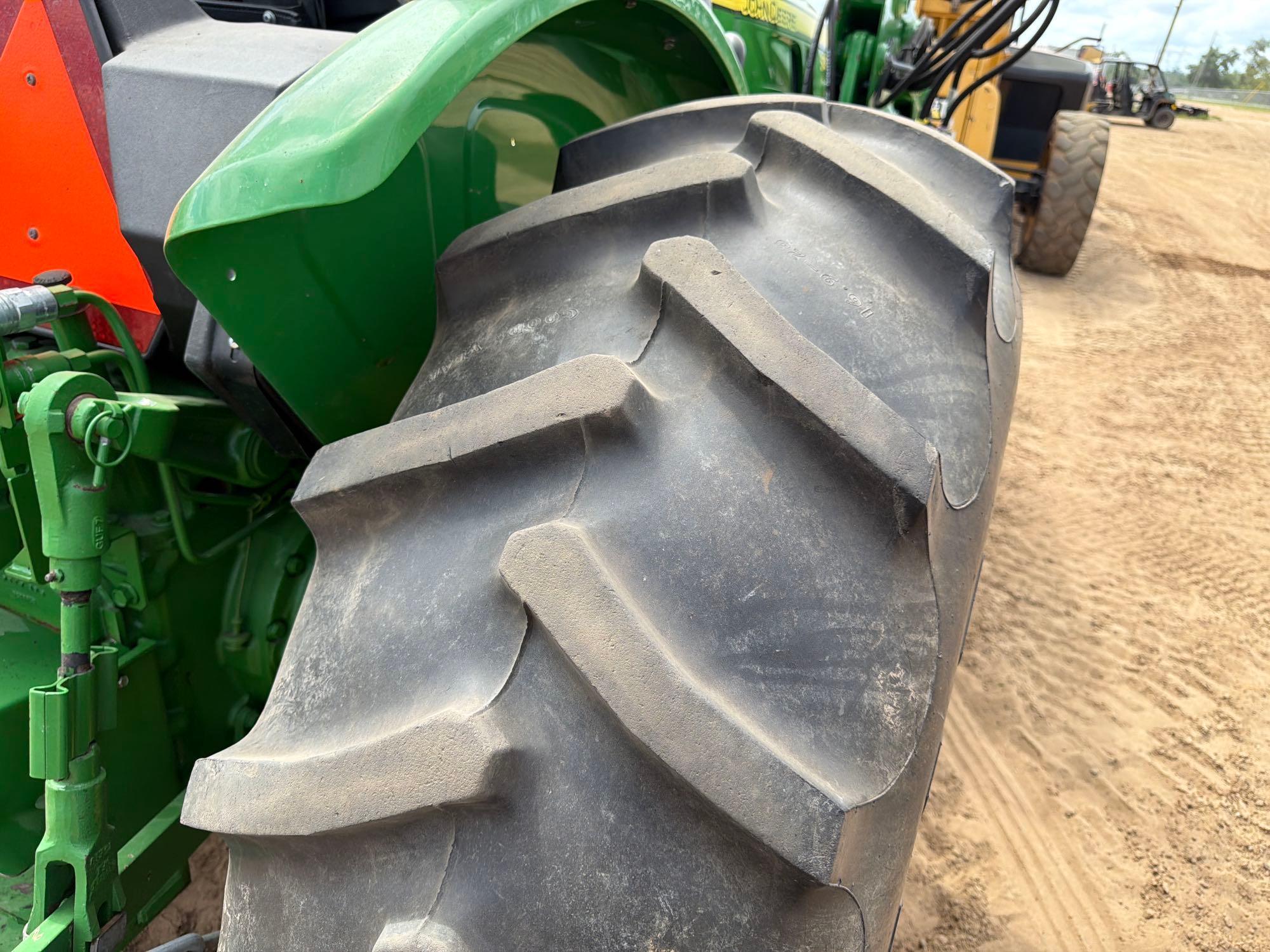 2015 John Deere 5055E