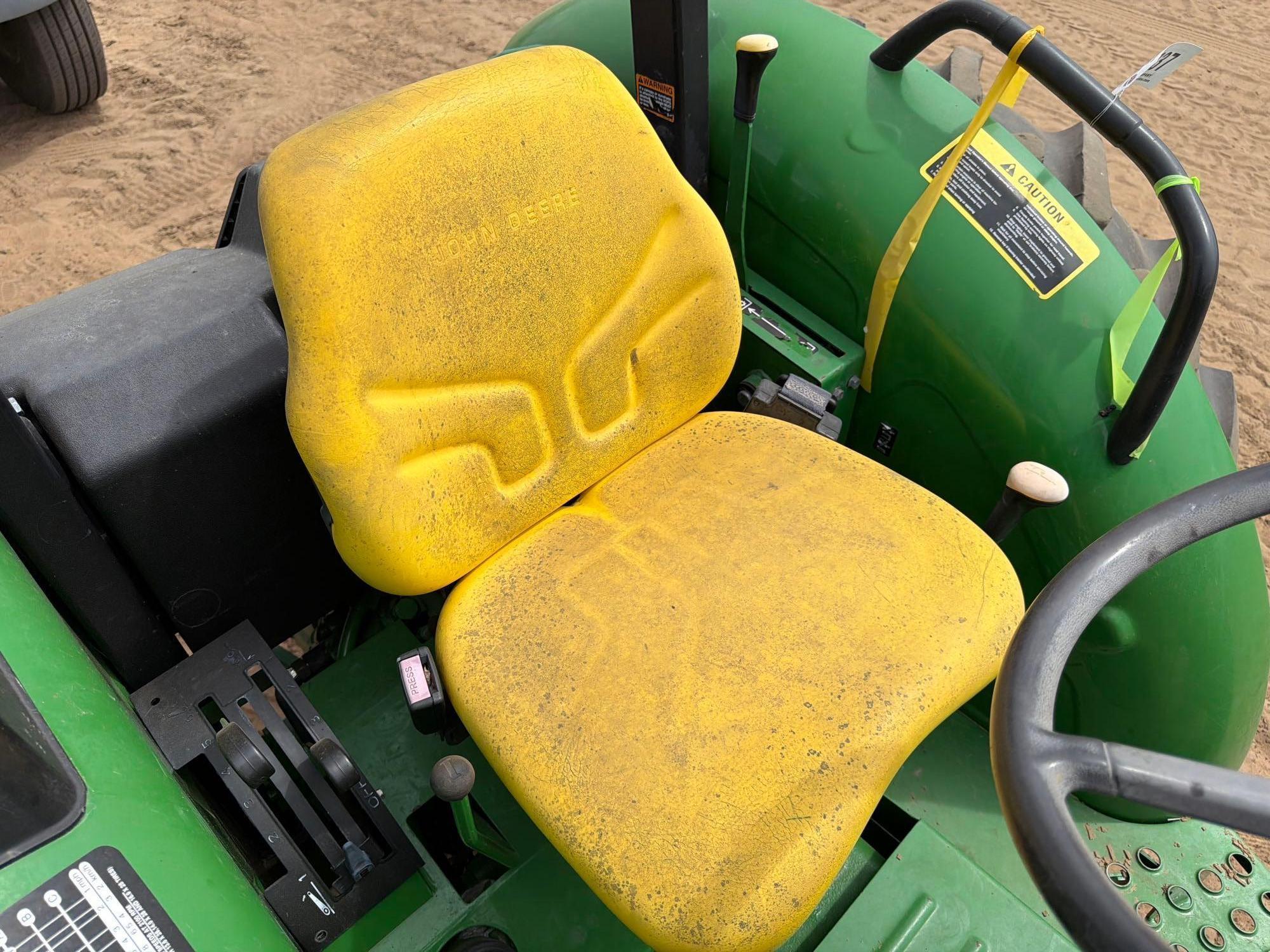2015 John Deere 5055E