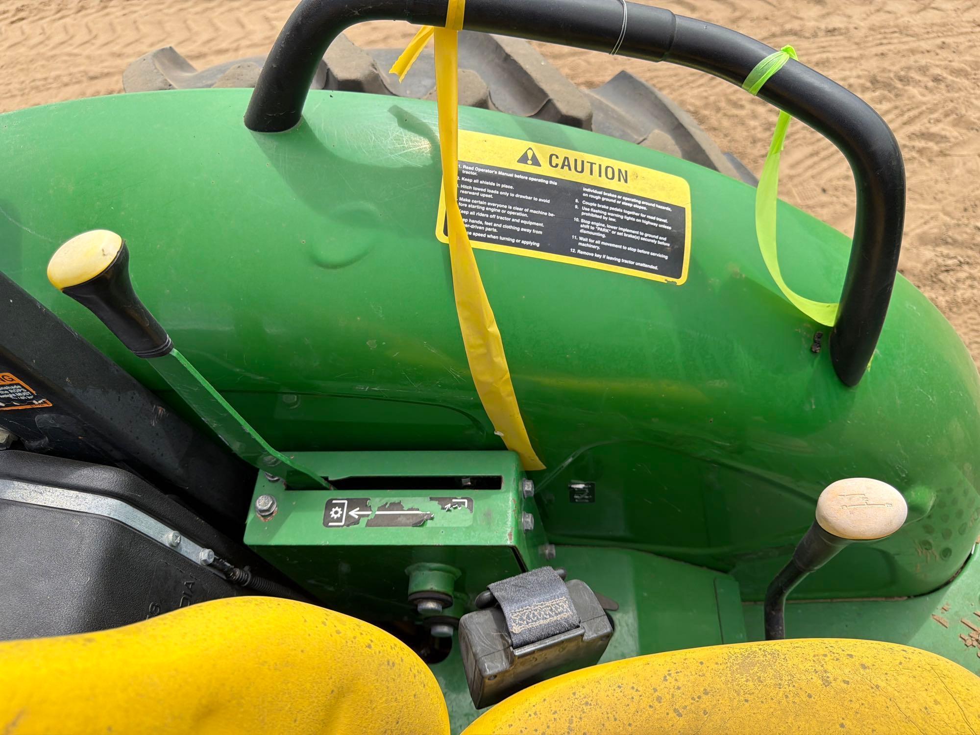 2015 John Deere 5055E