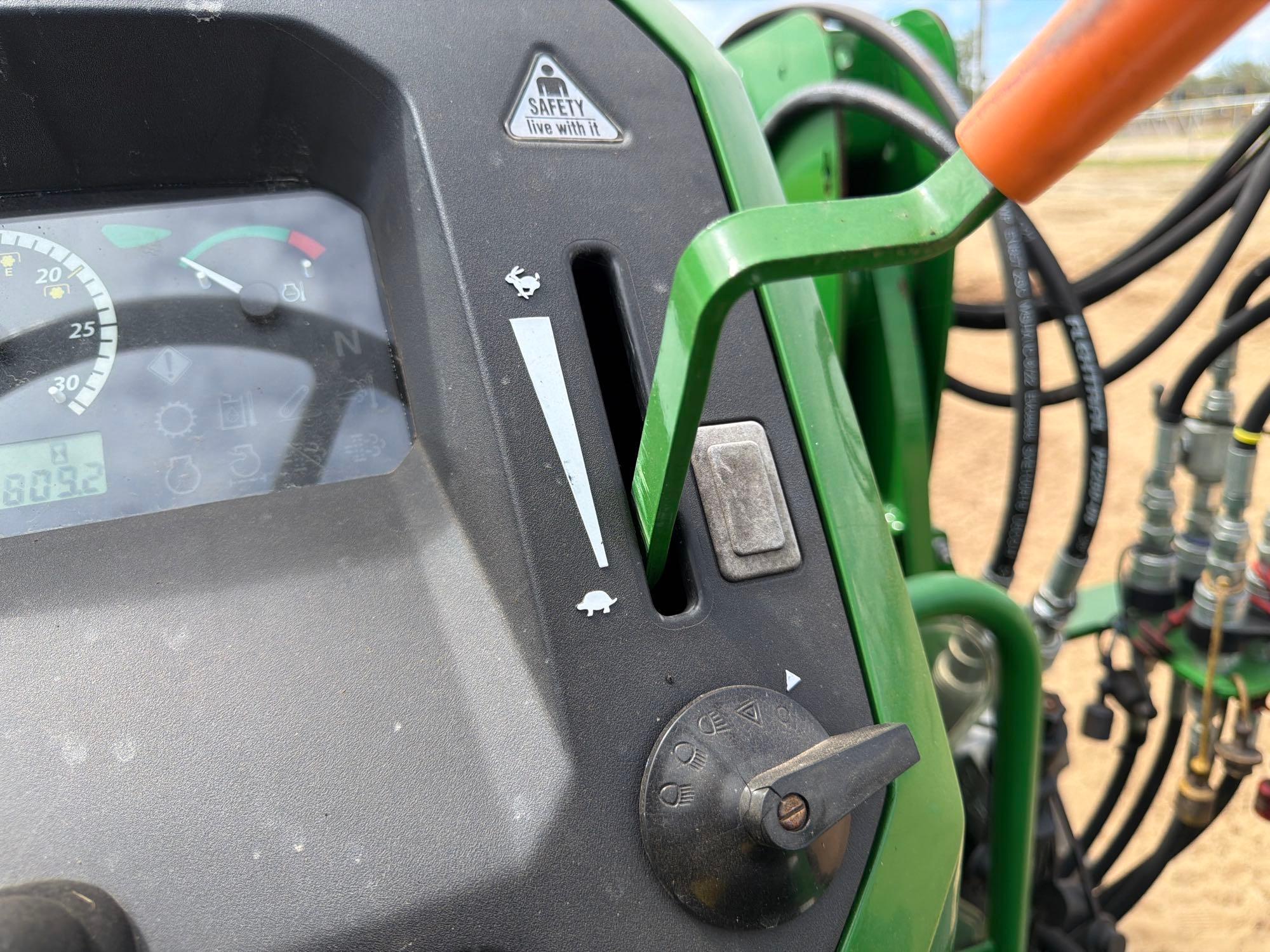 2015 John Deere 5055E
