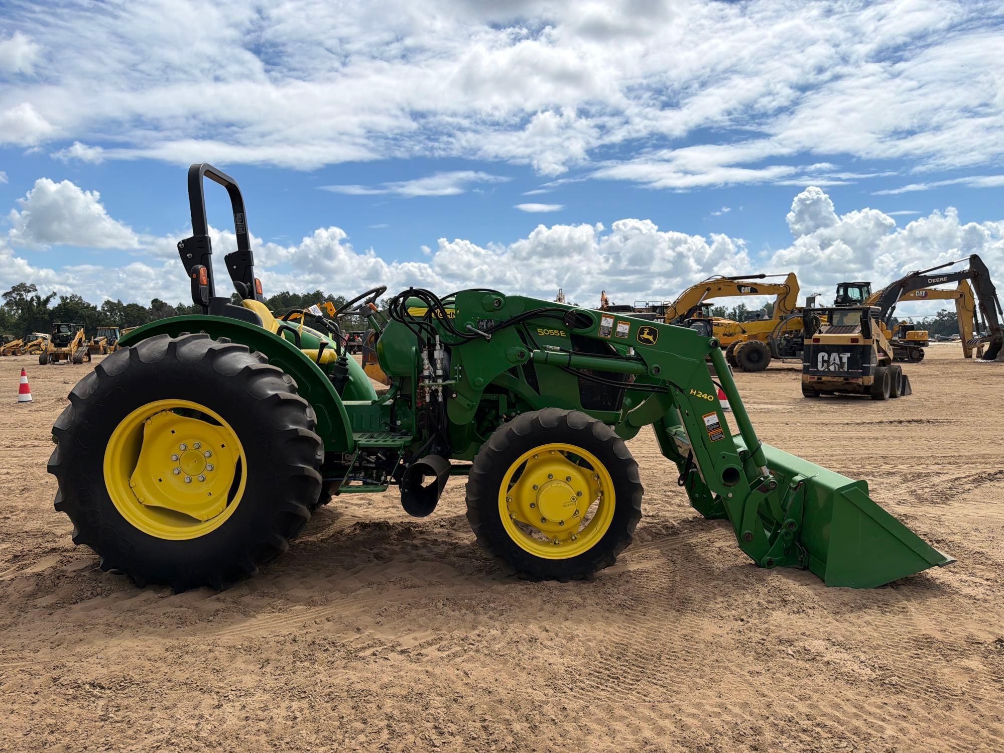 2015 John Deere 5055E