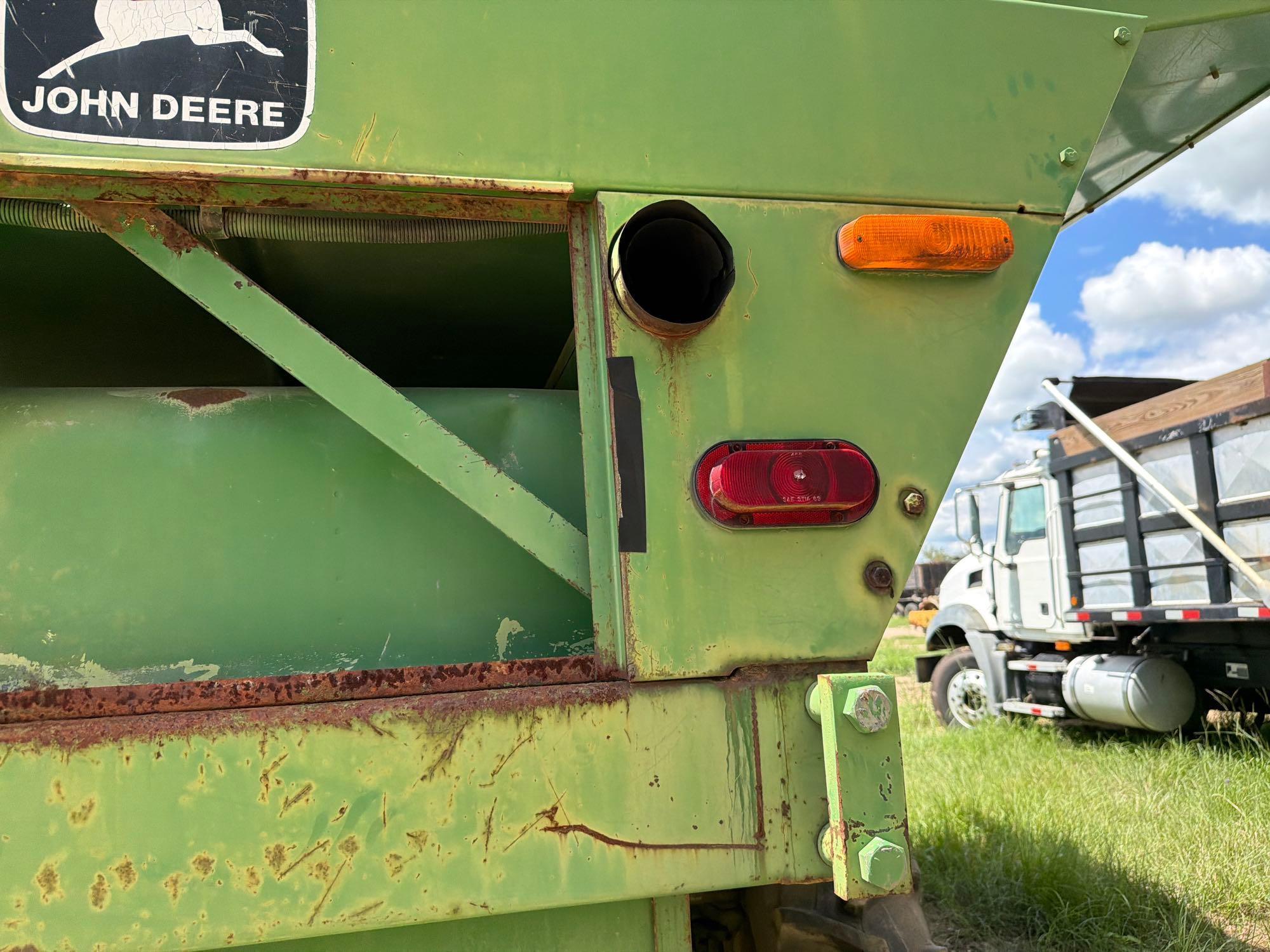 John Deere 9965