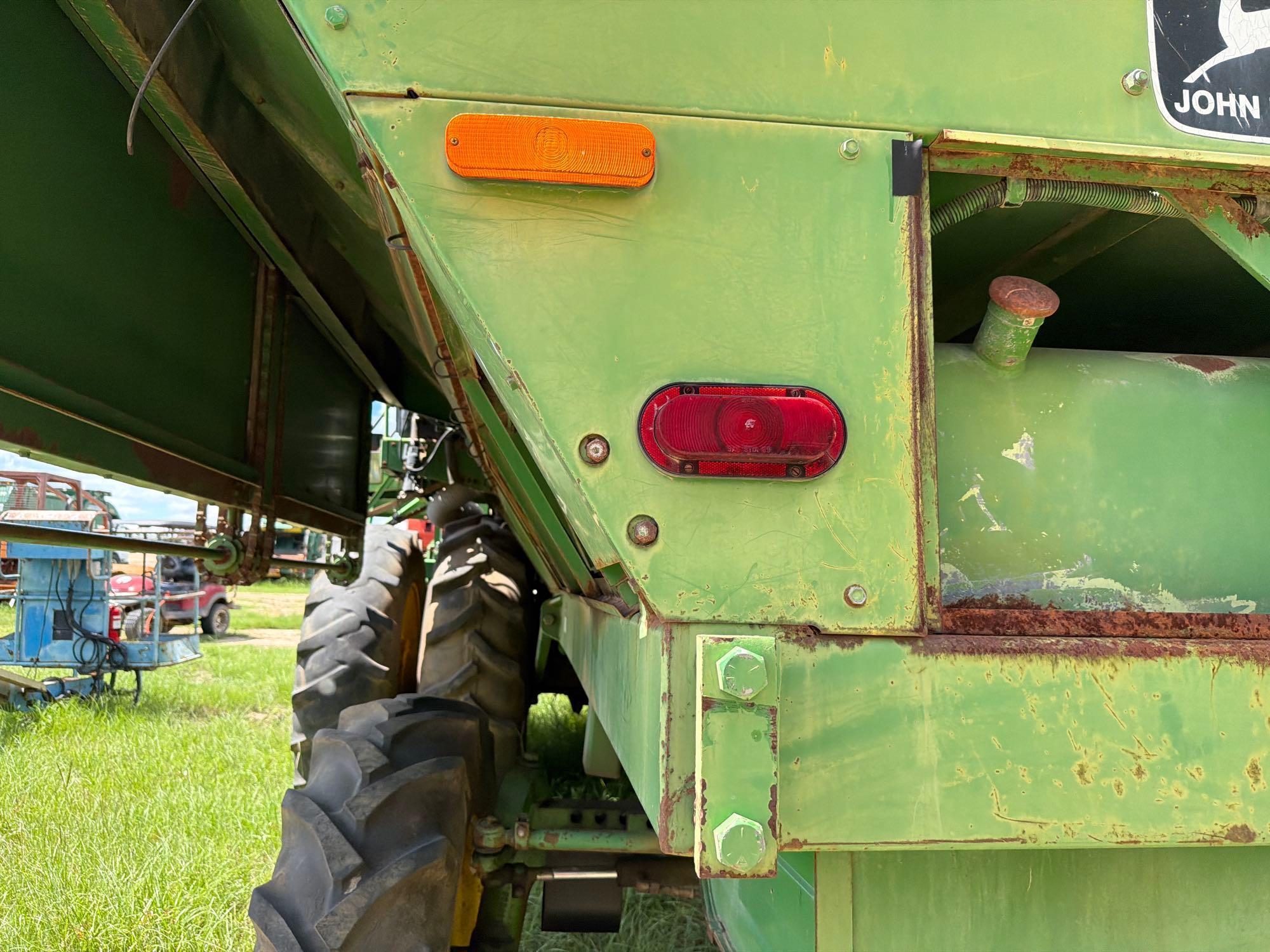 John Deere 9965