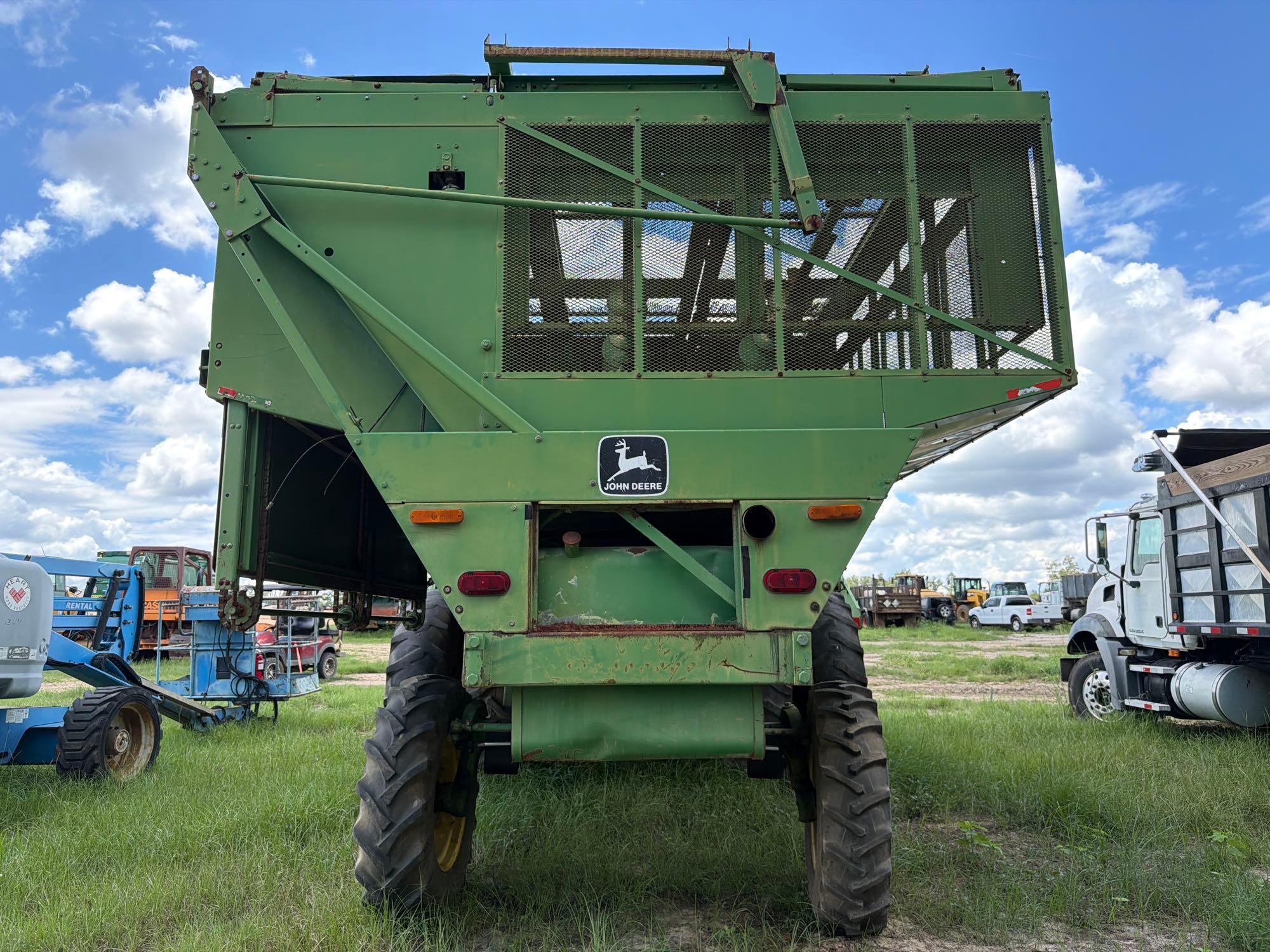 John Deere 9965