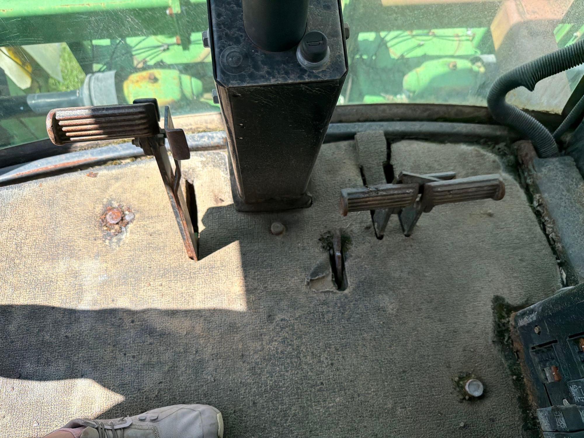 John Deere 9965