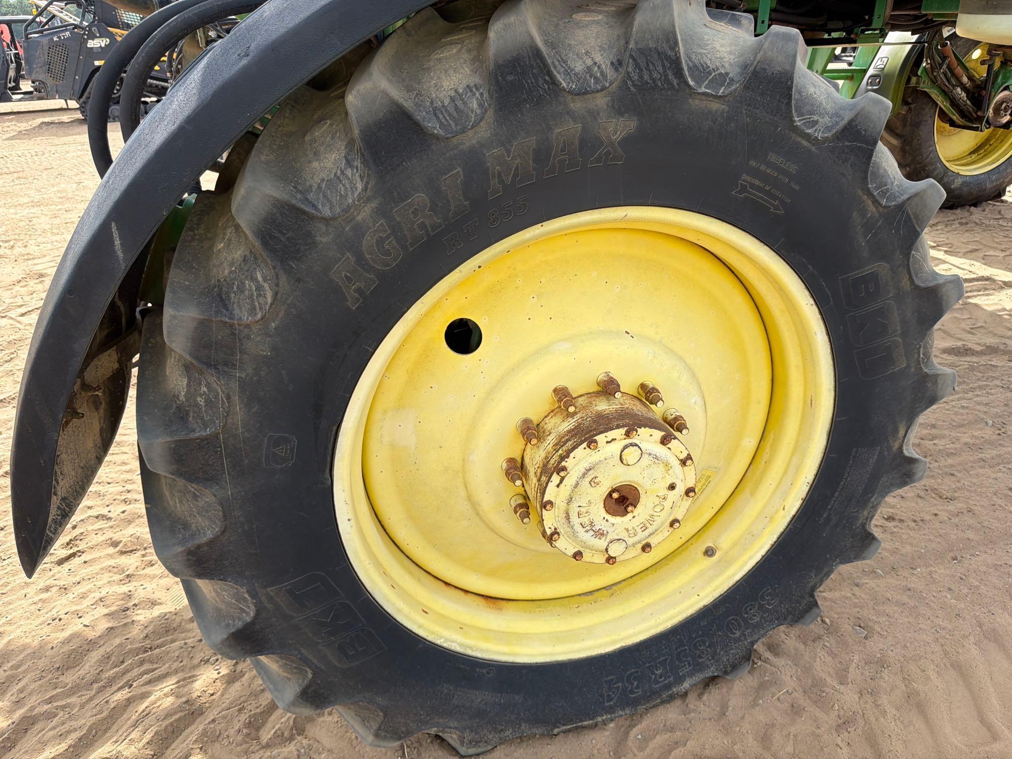 John Deere 4700