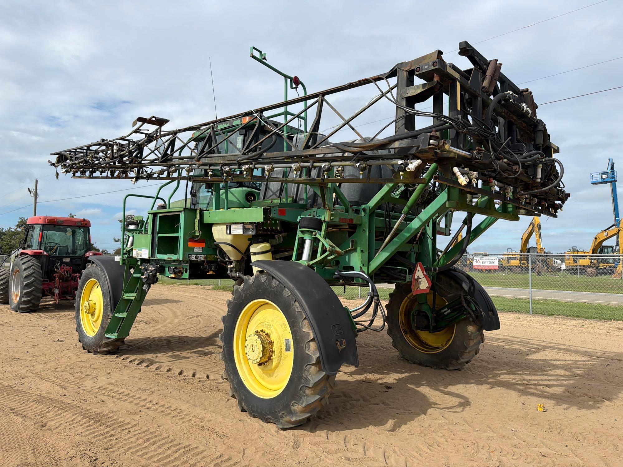 John Deere 4700