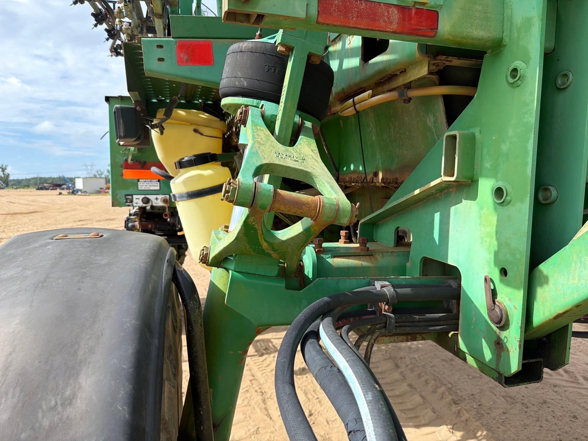 John Deere 4700