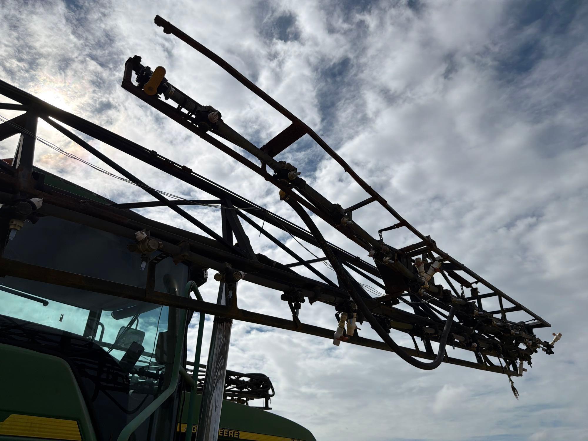 John Deere 4700