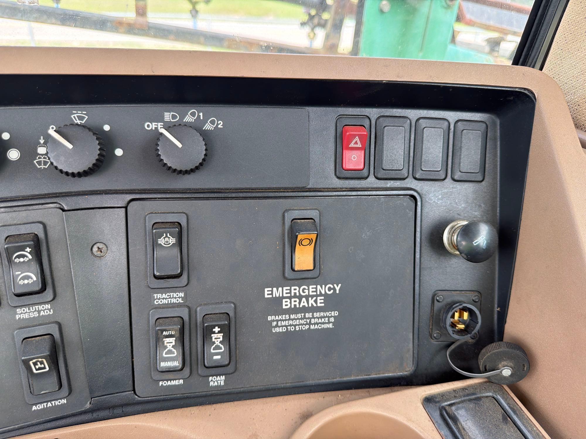 John Deere 4700