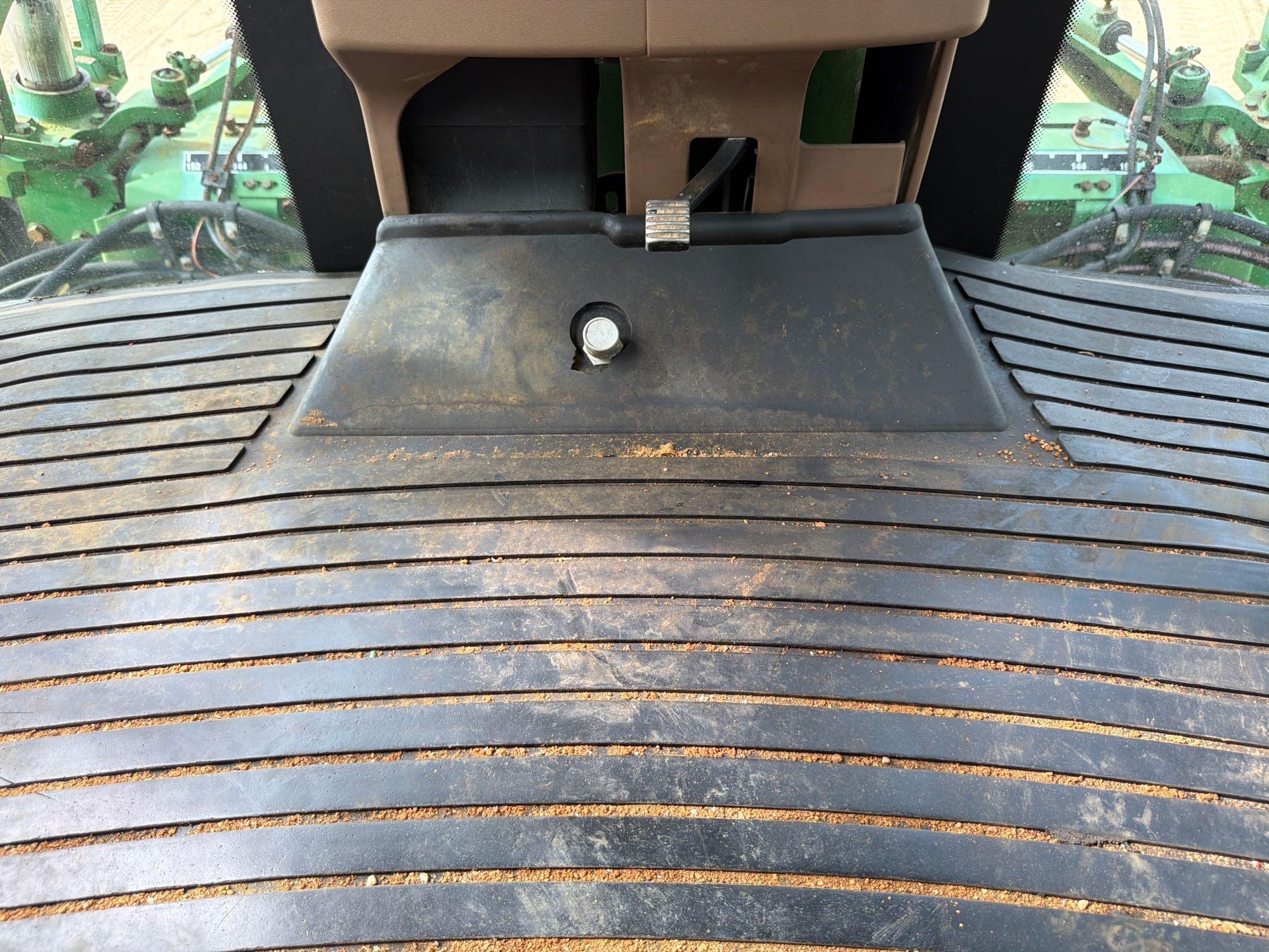 John Deere 4700