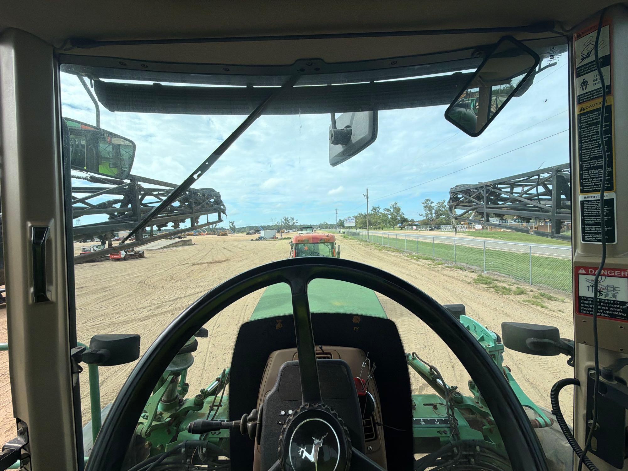 John Deere 4700