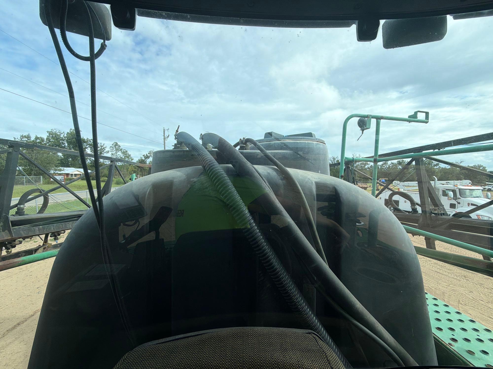 John Deere 4700