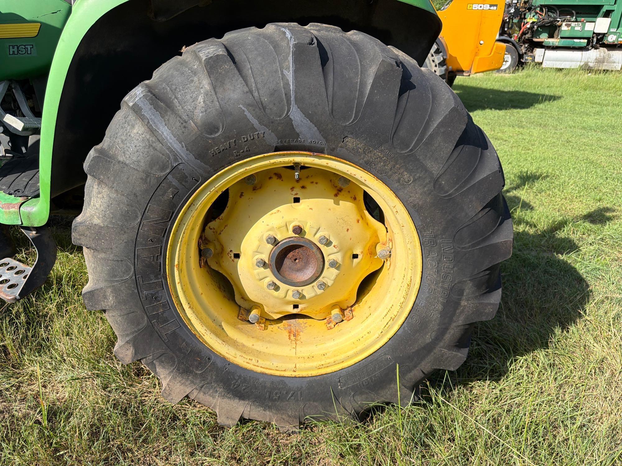 John Deere 4600