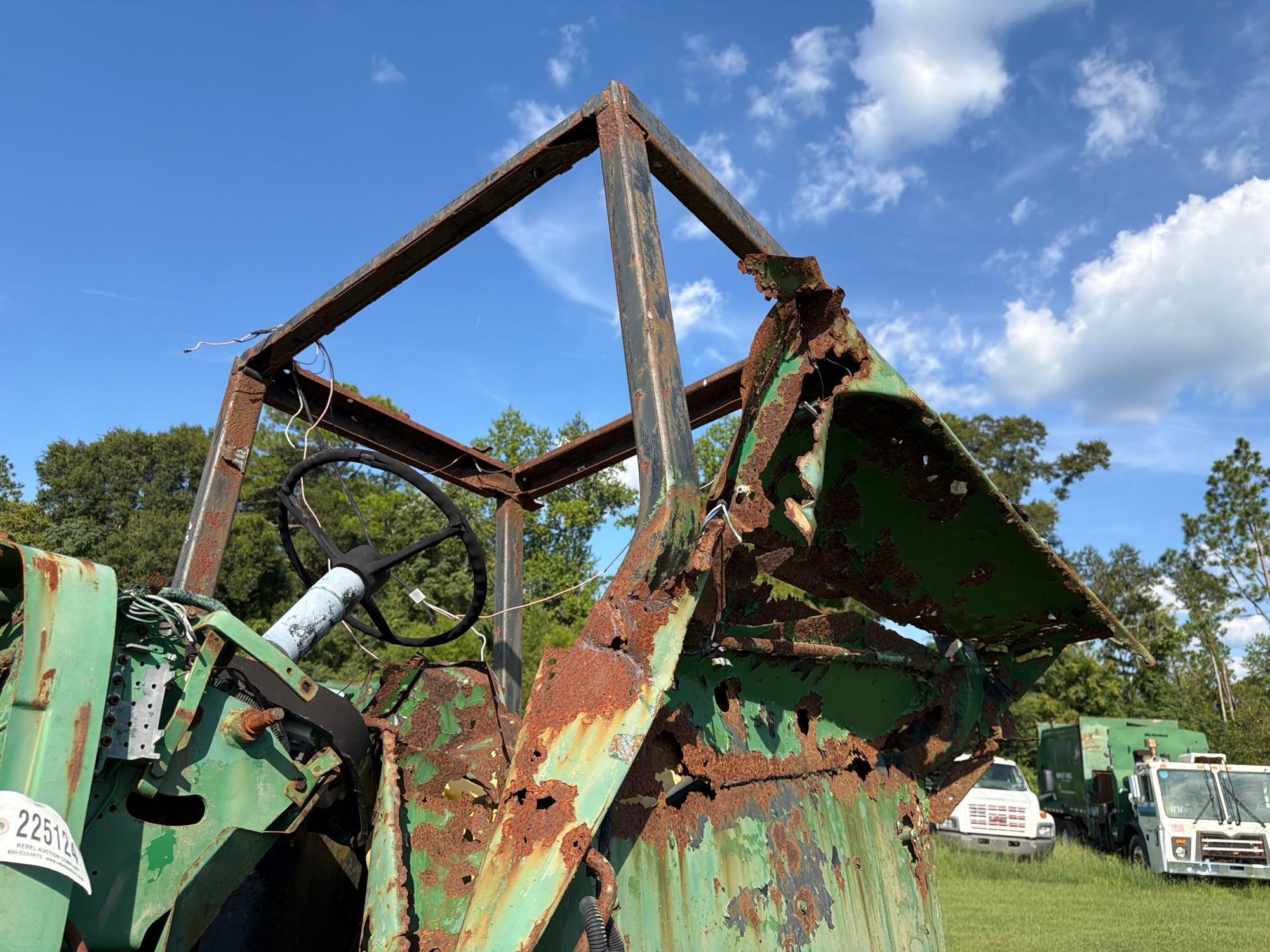 John Deere 4240