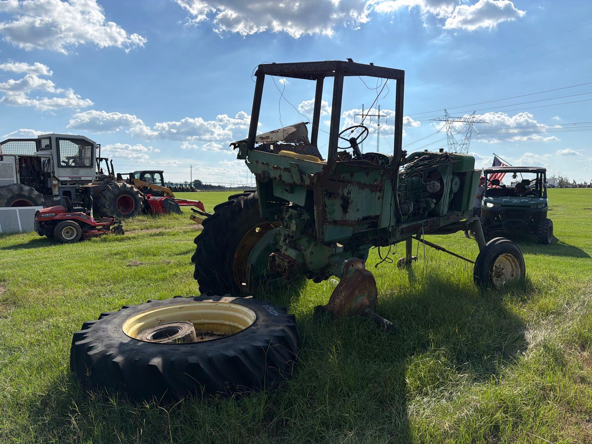 John Deere 4240