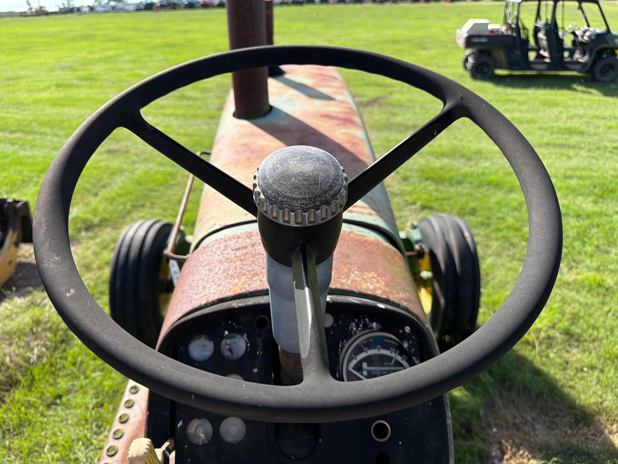 John Deere 4040