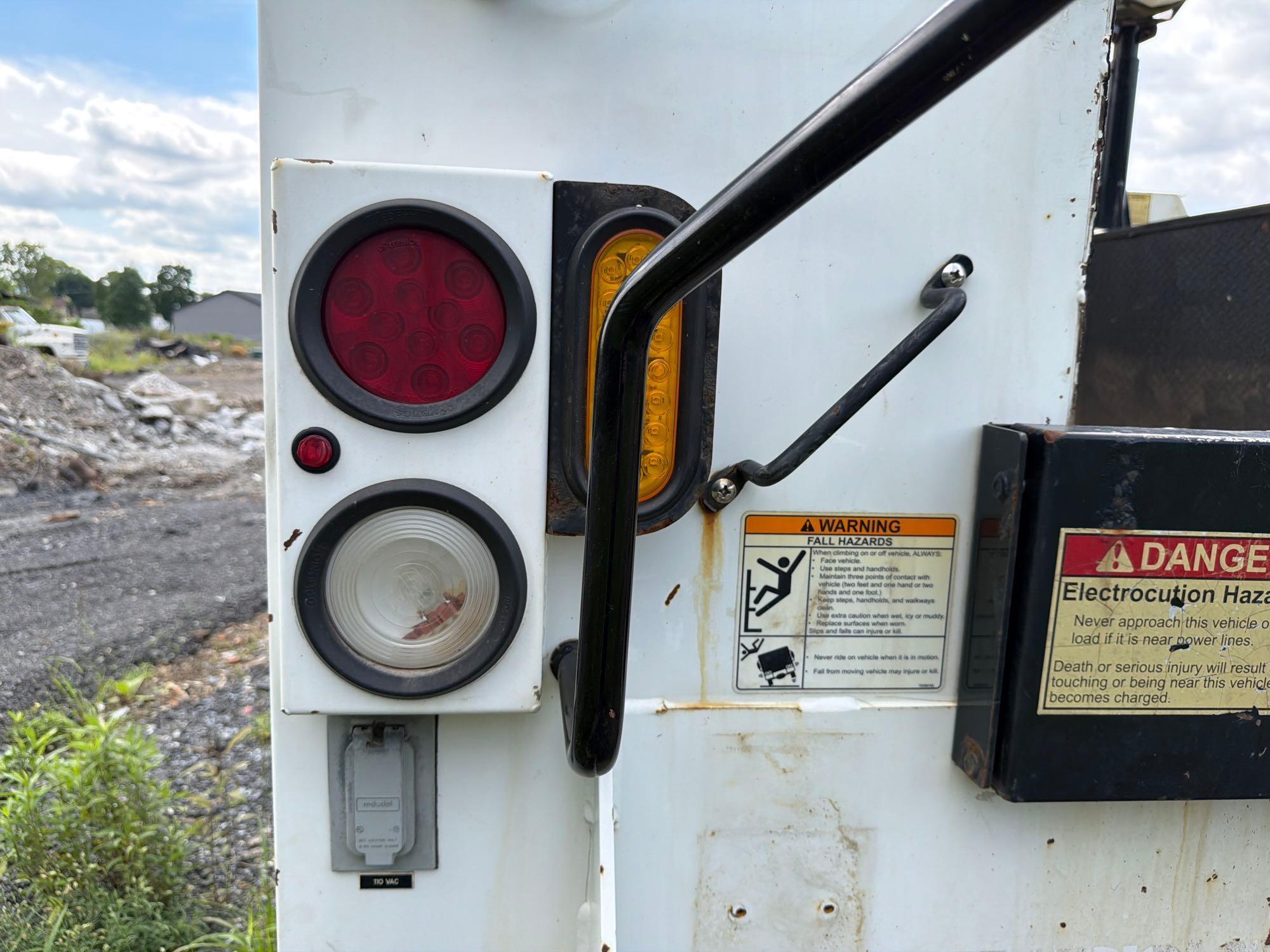 2016 Peterbilt 337