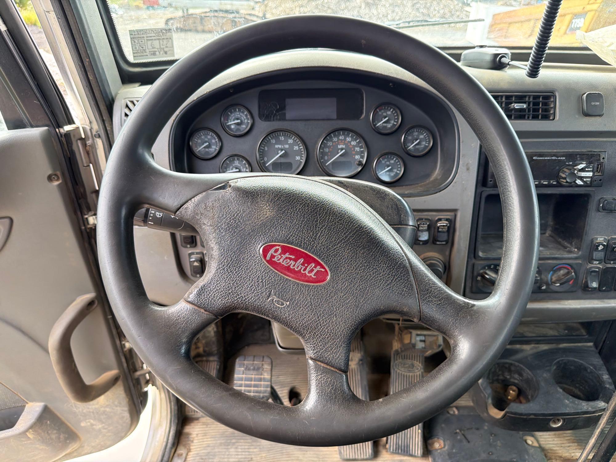 2016 Peterbilt 337