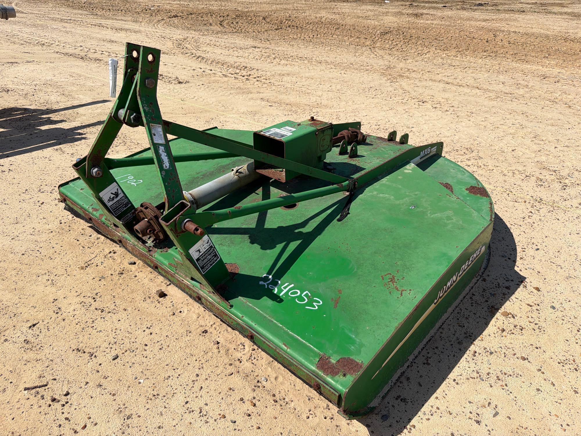 John Deere MX6
