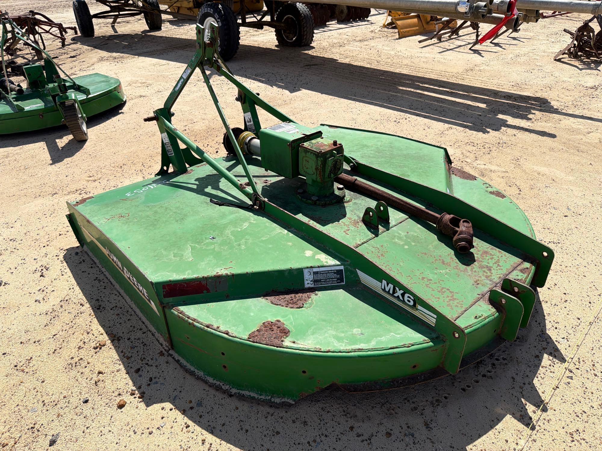 John Deere MX6
