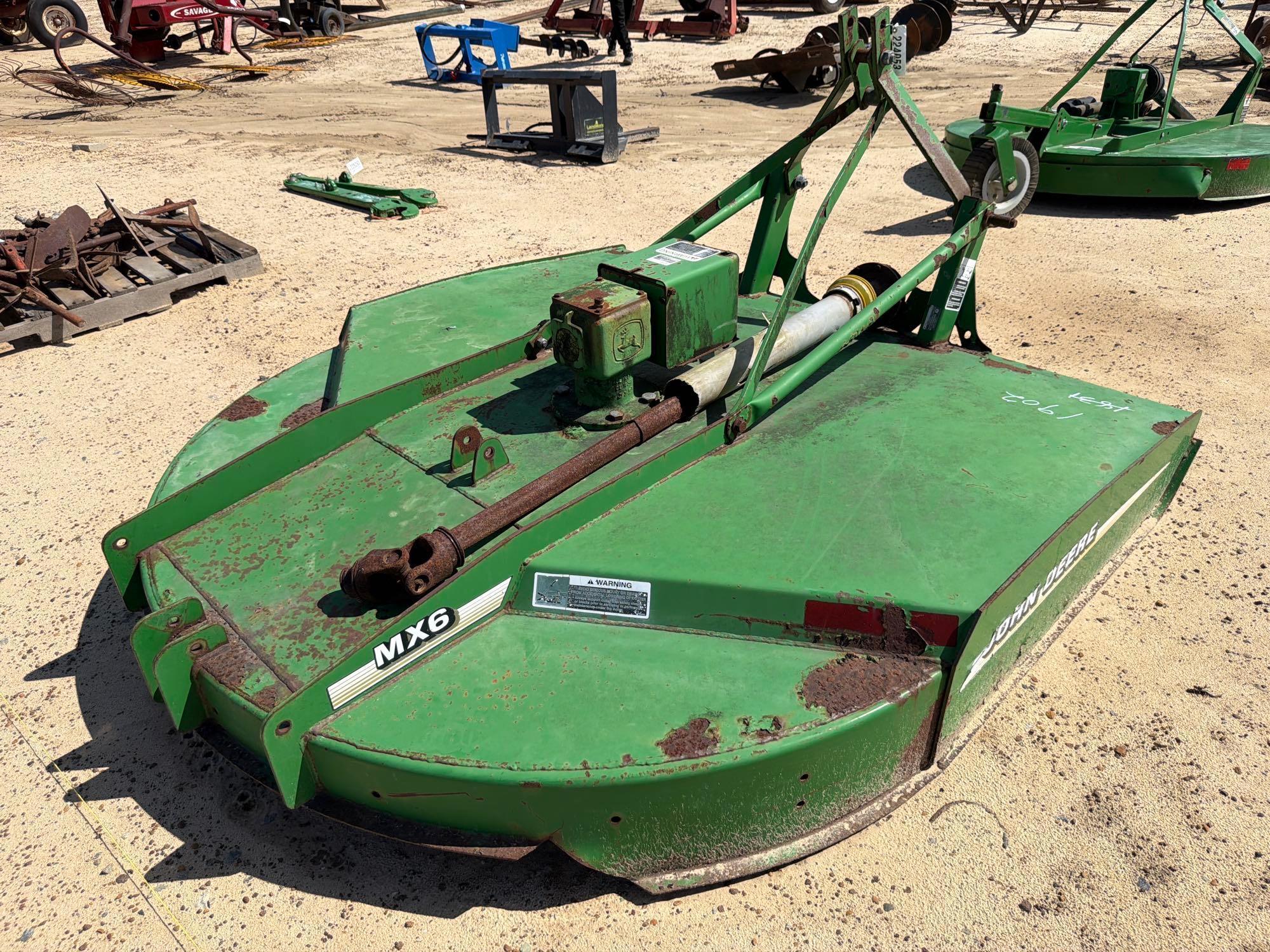 John Deere MX6