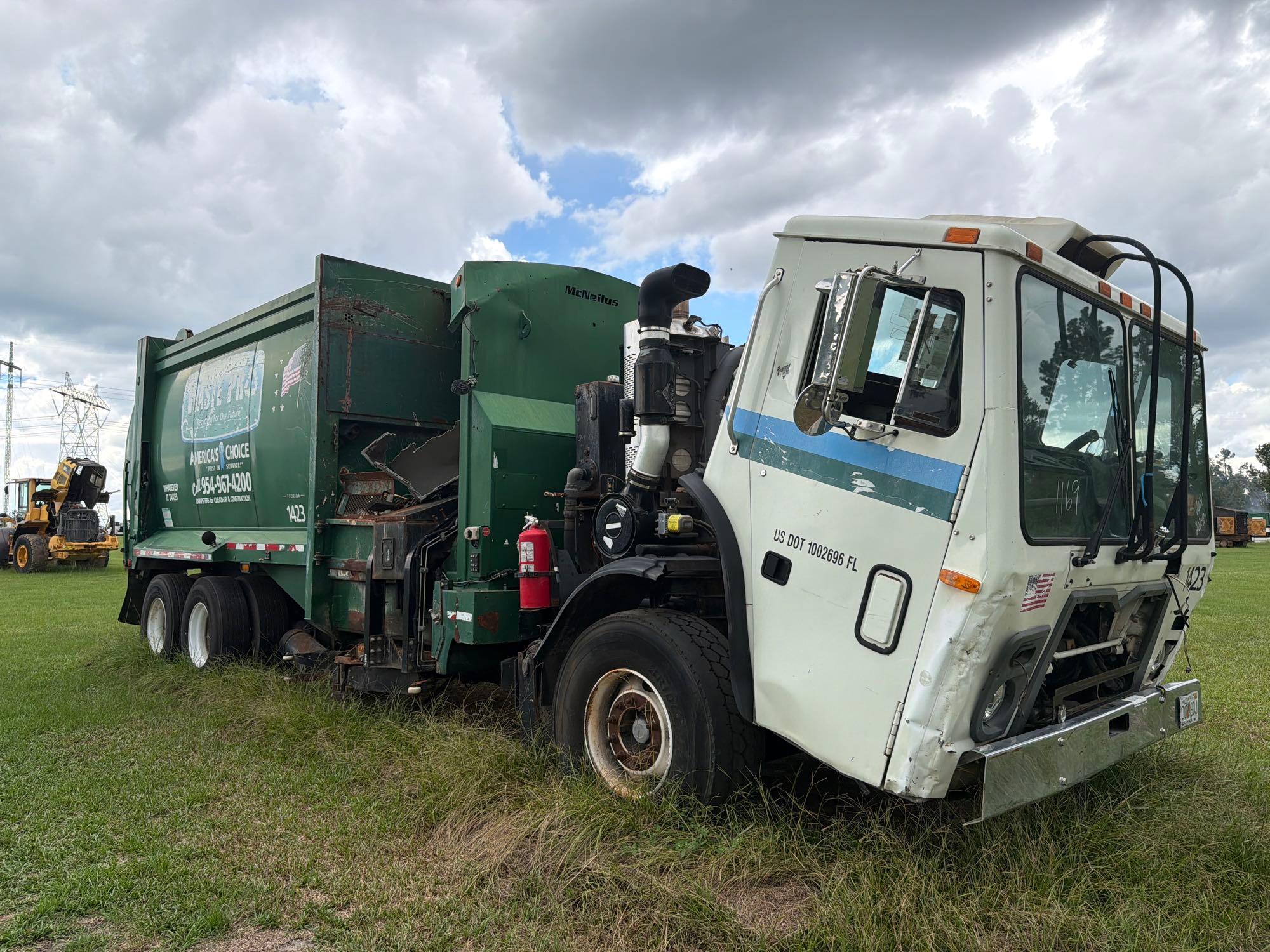 2013 Mack 613