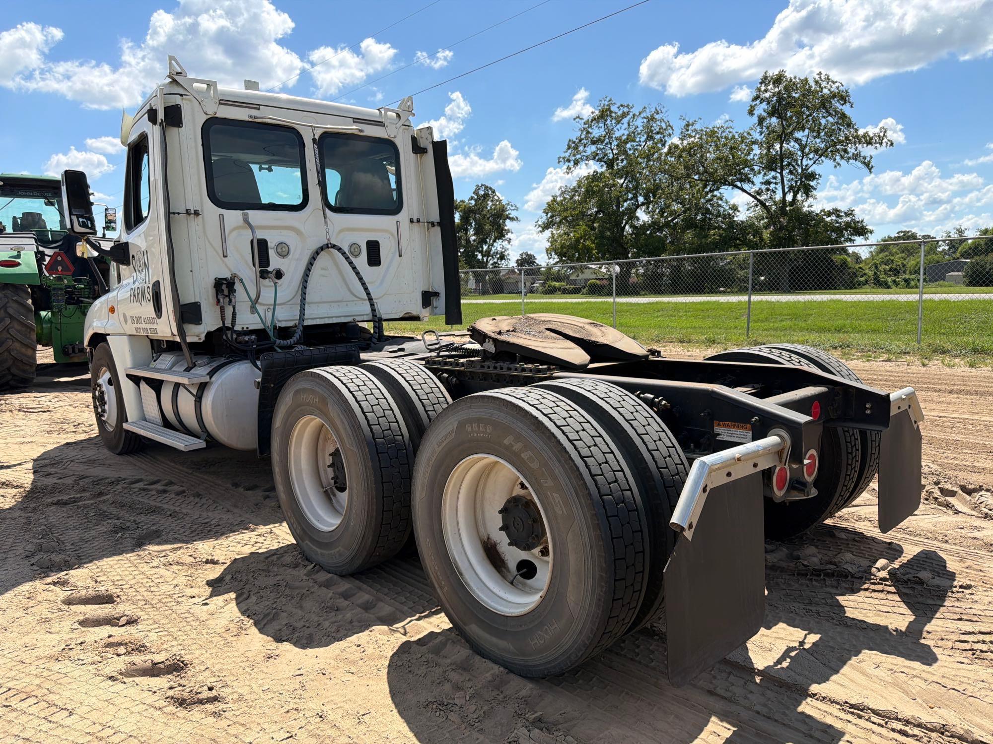 2016 Freightliner 125