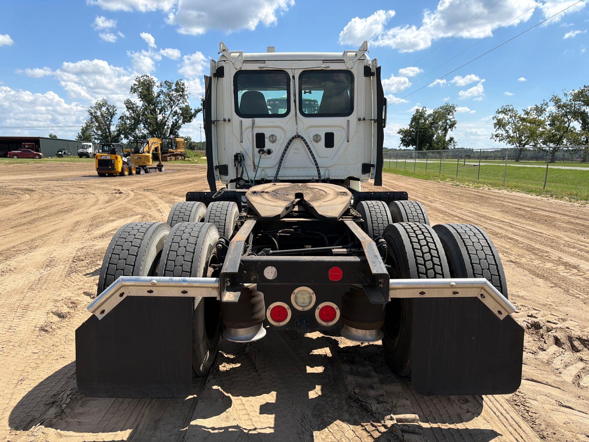 2016 Freightliner 125