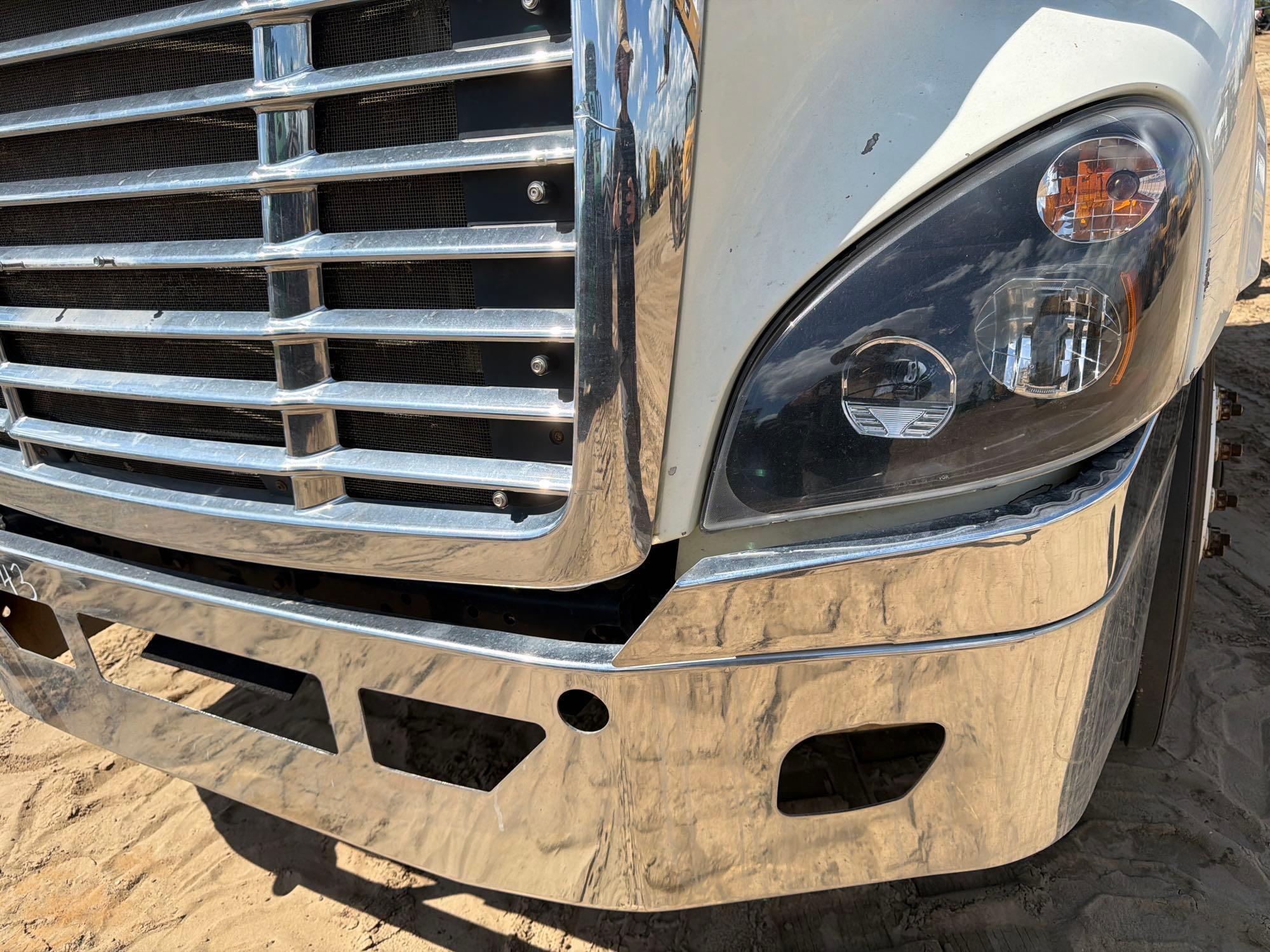 2016 Freightliner 125