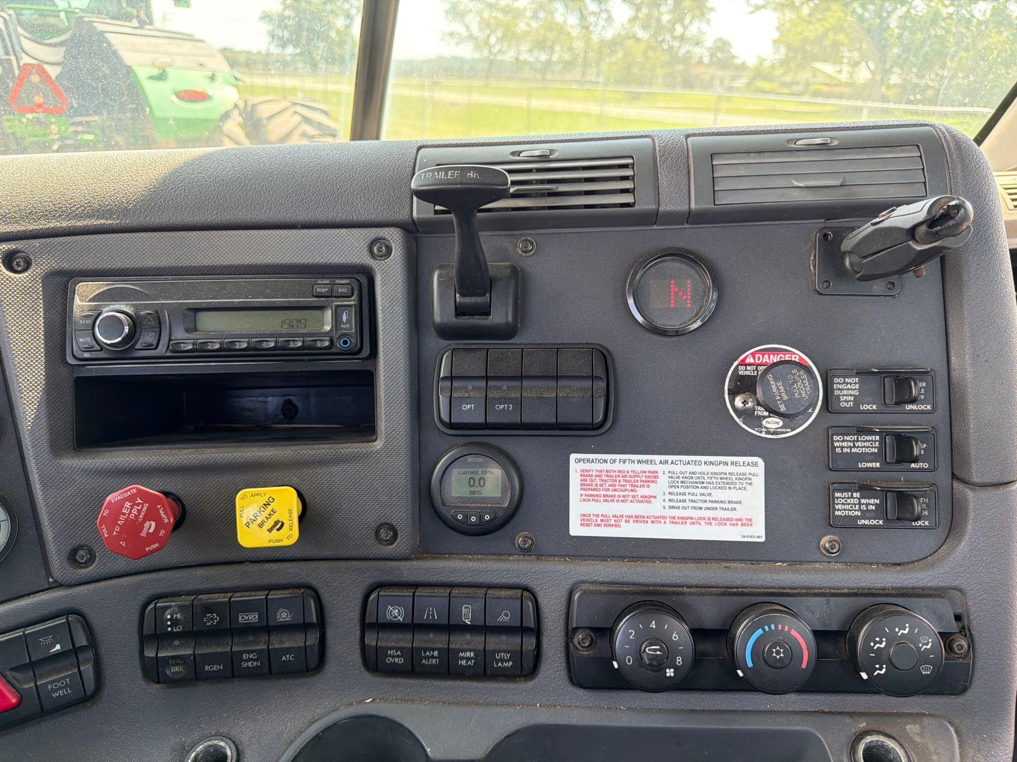2016 Freightliner 125