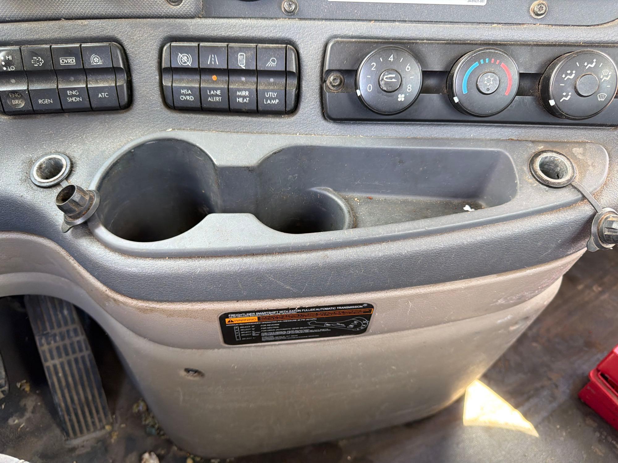 2016 Freightliner 125