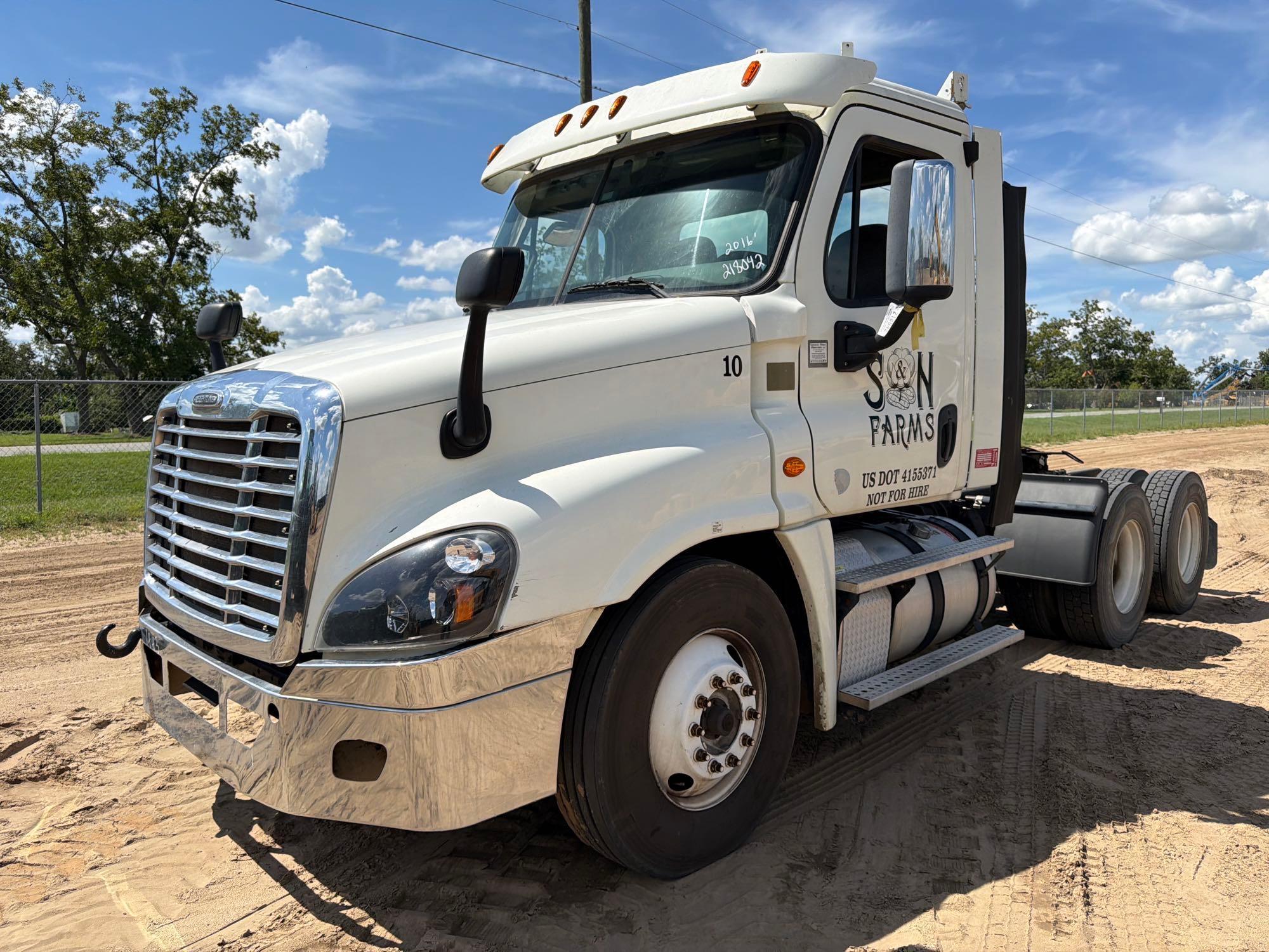 2016 Freightliner 125