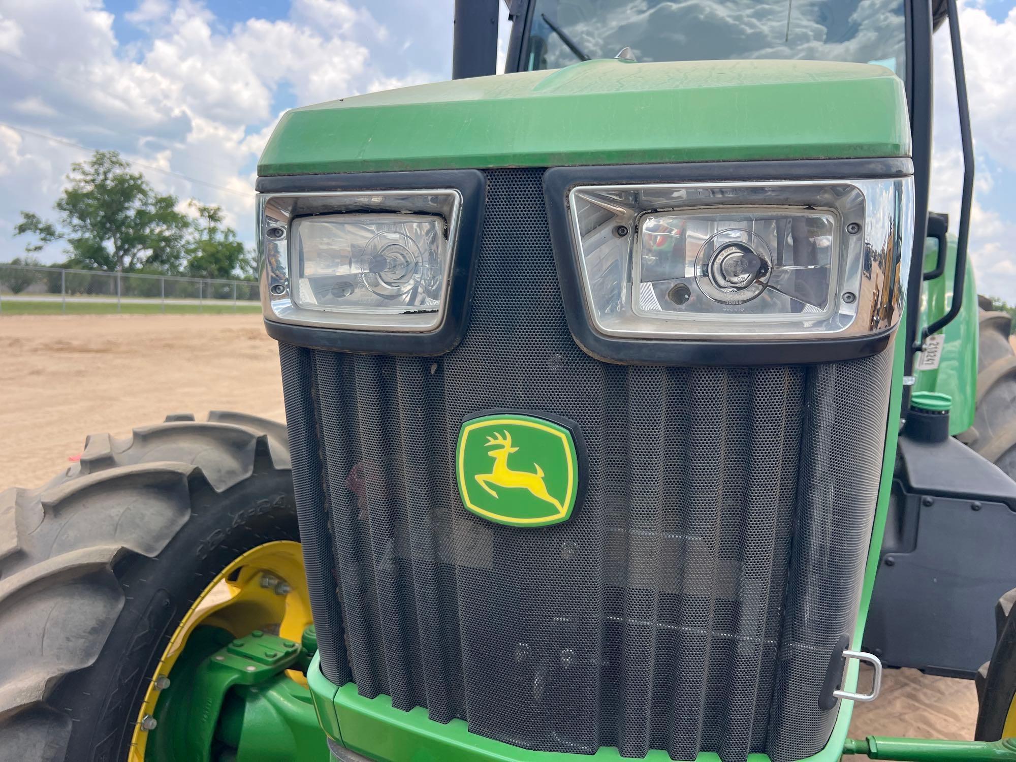 John Deere 5100E
