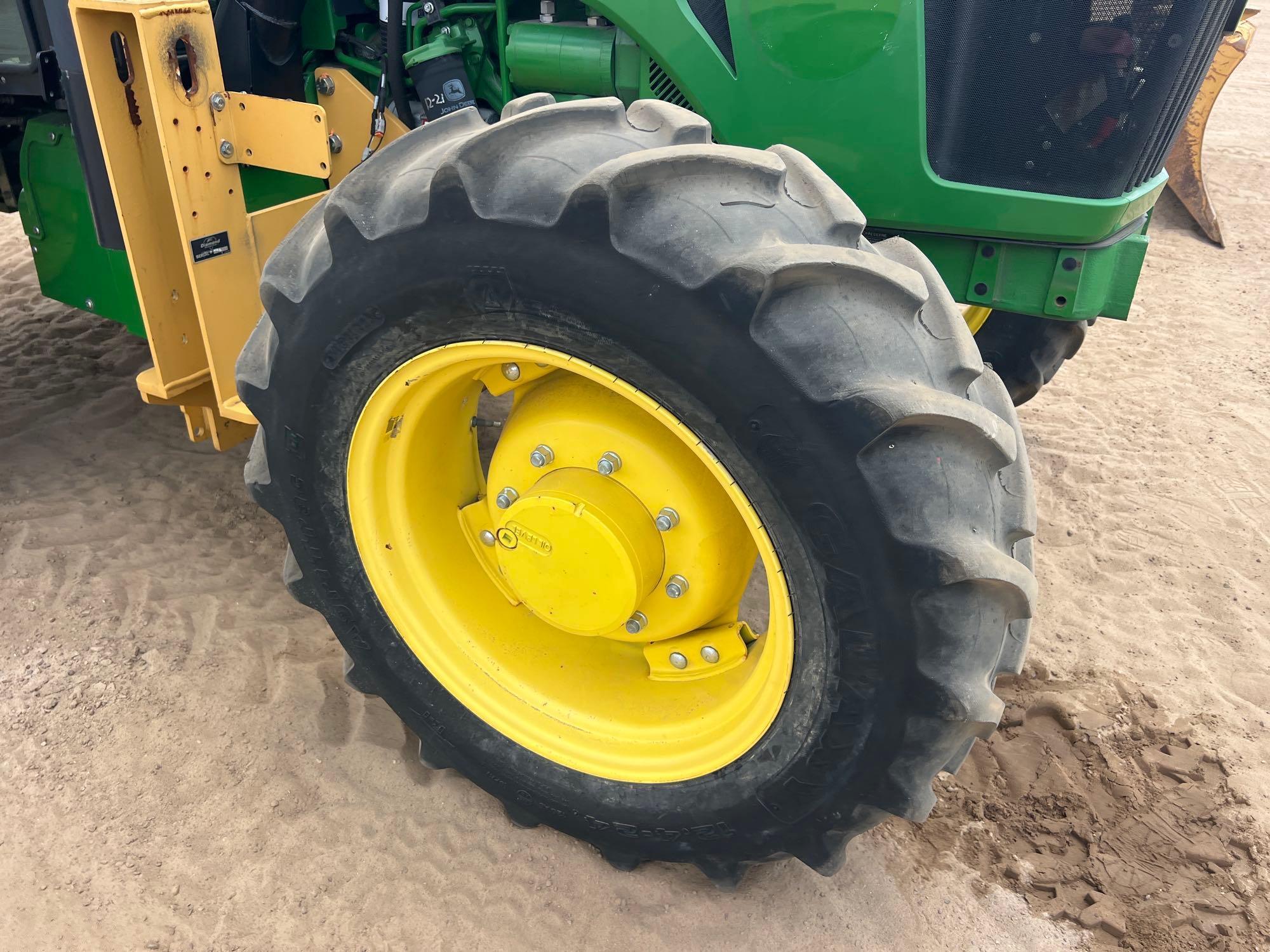 John Deere 5100E
