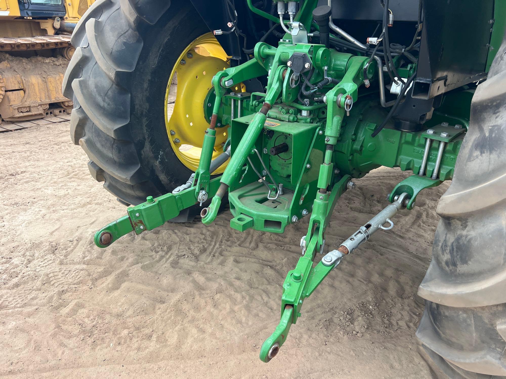 John Deere 5100E