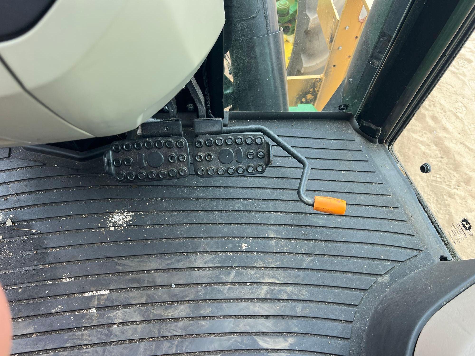 John Deere 5100E