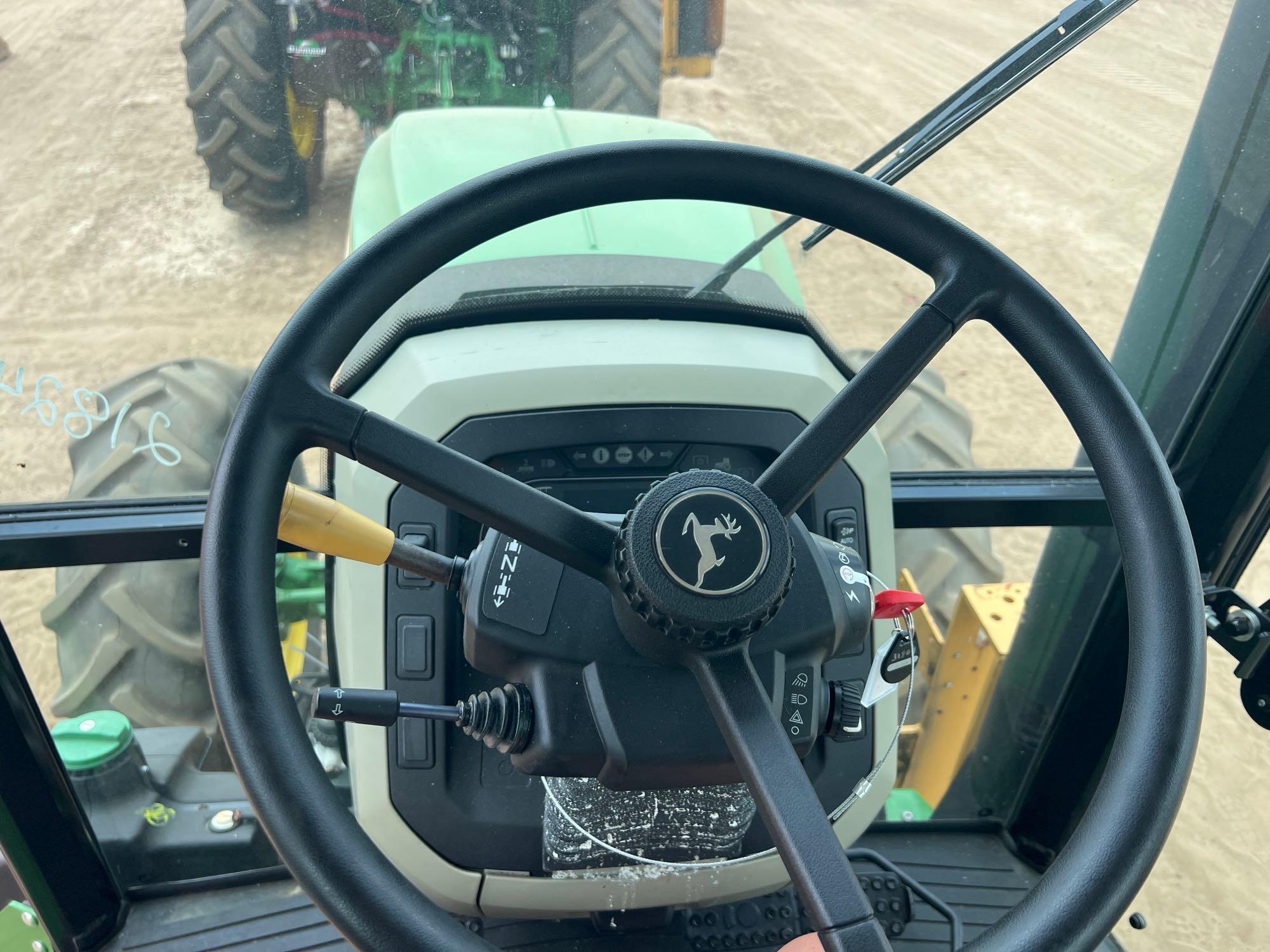 John Deere 5100E