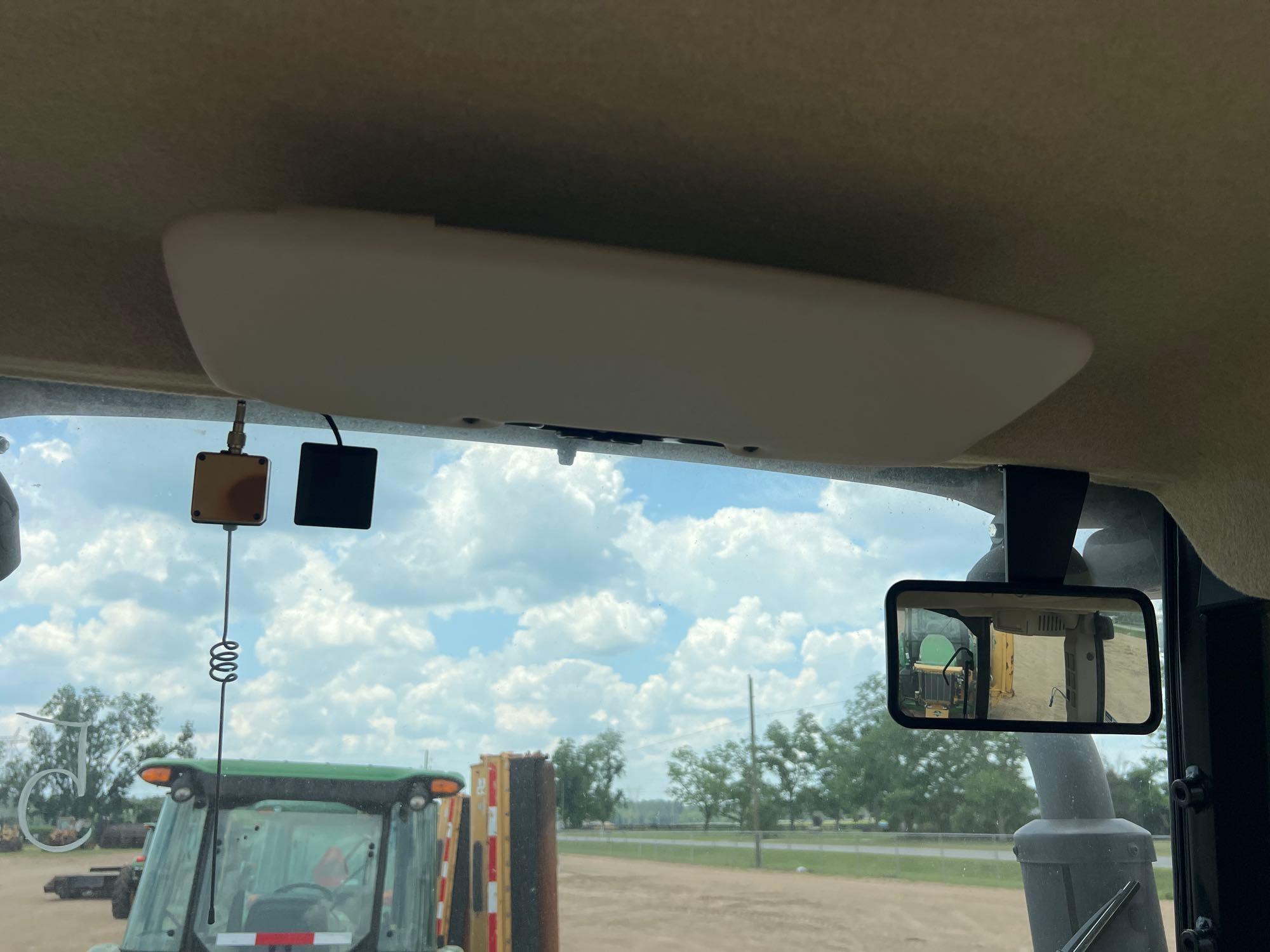 John Deere 5100E
