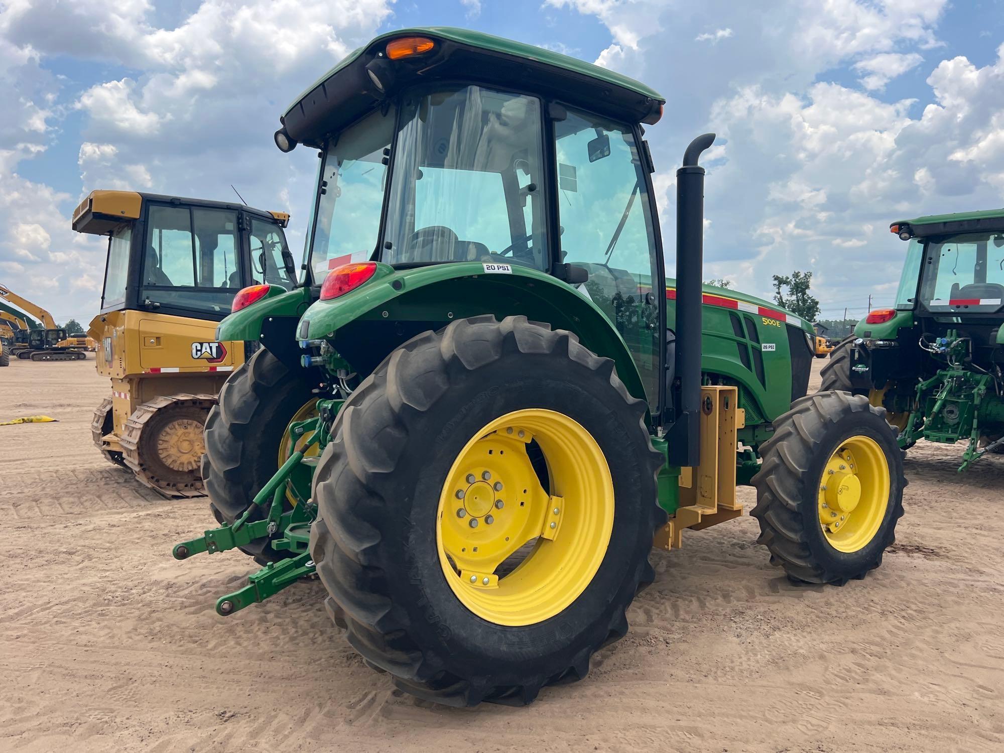 John Deere 5100E