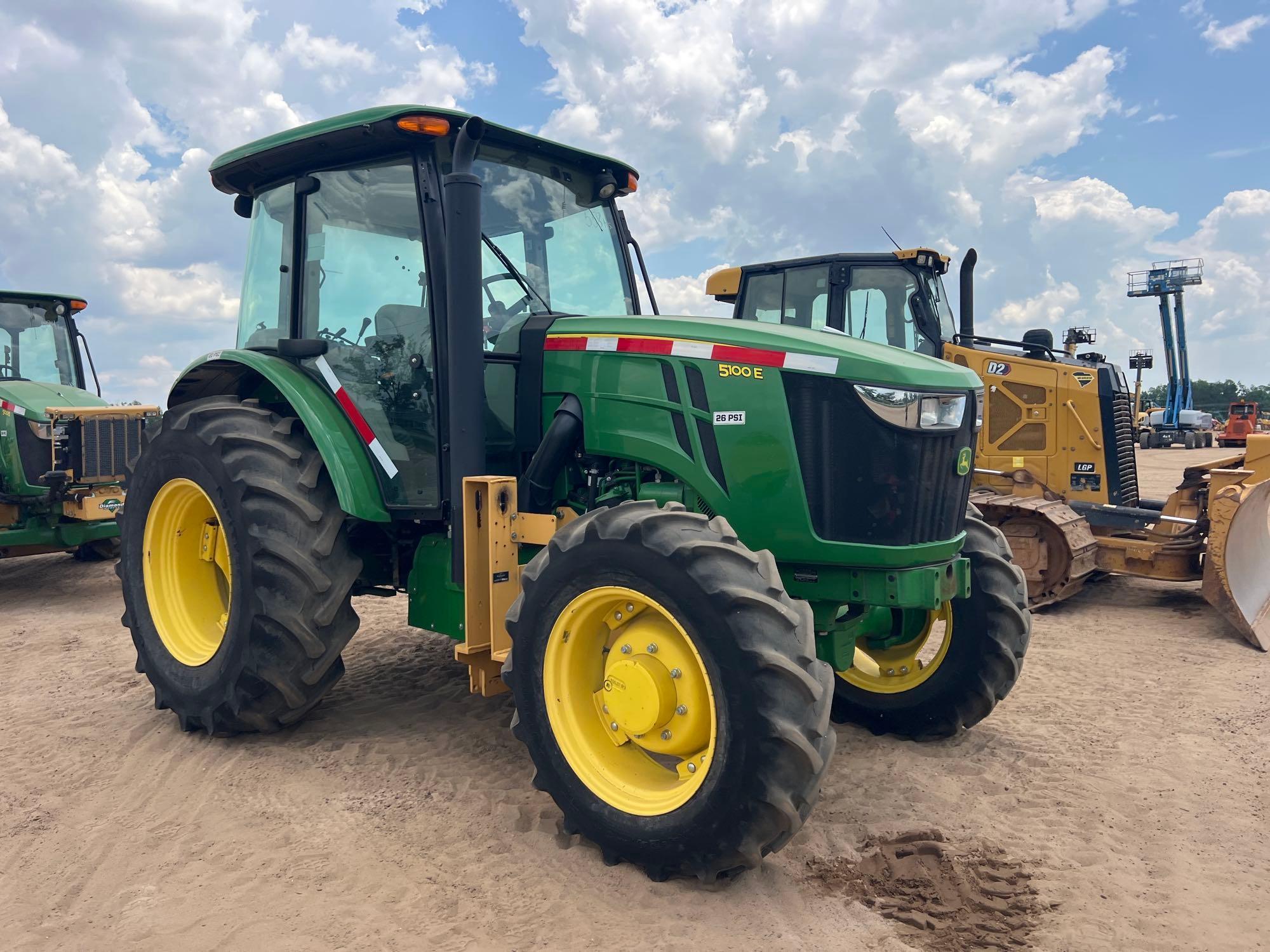 John Deere 5100E