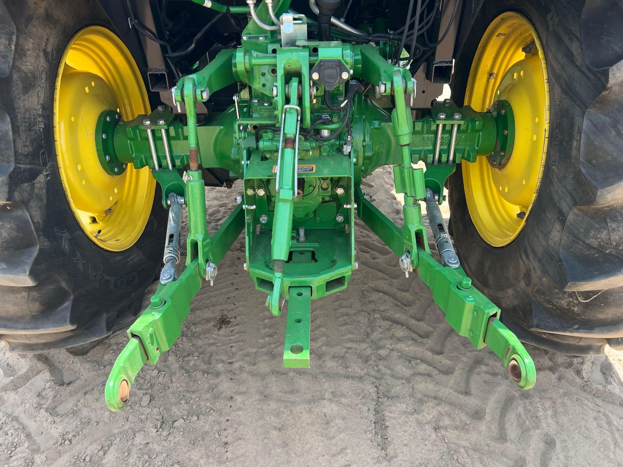 John Deere 5100E