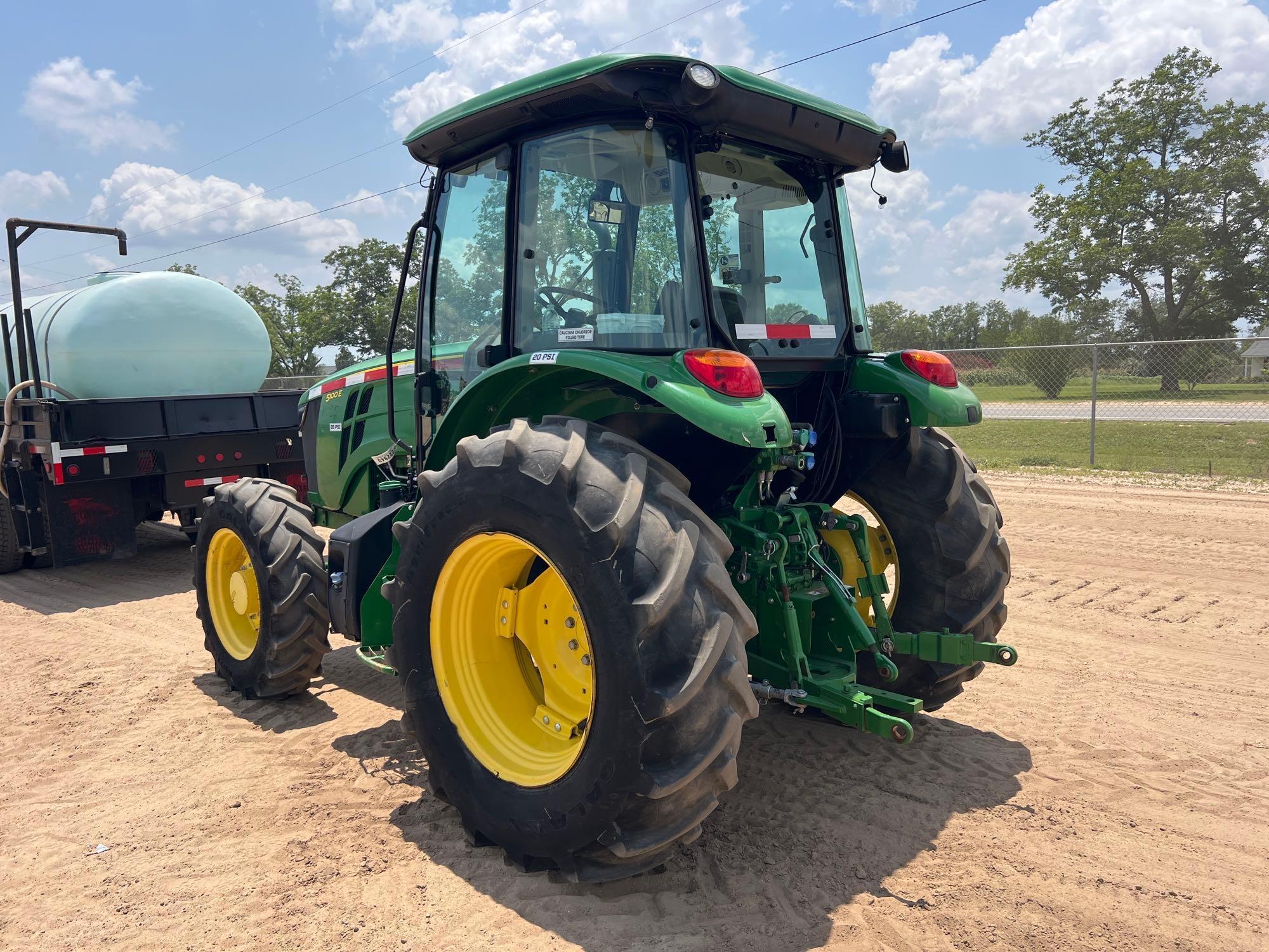 John Deere 5100E