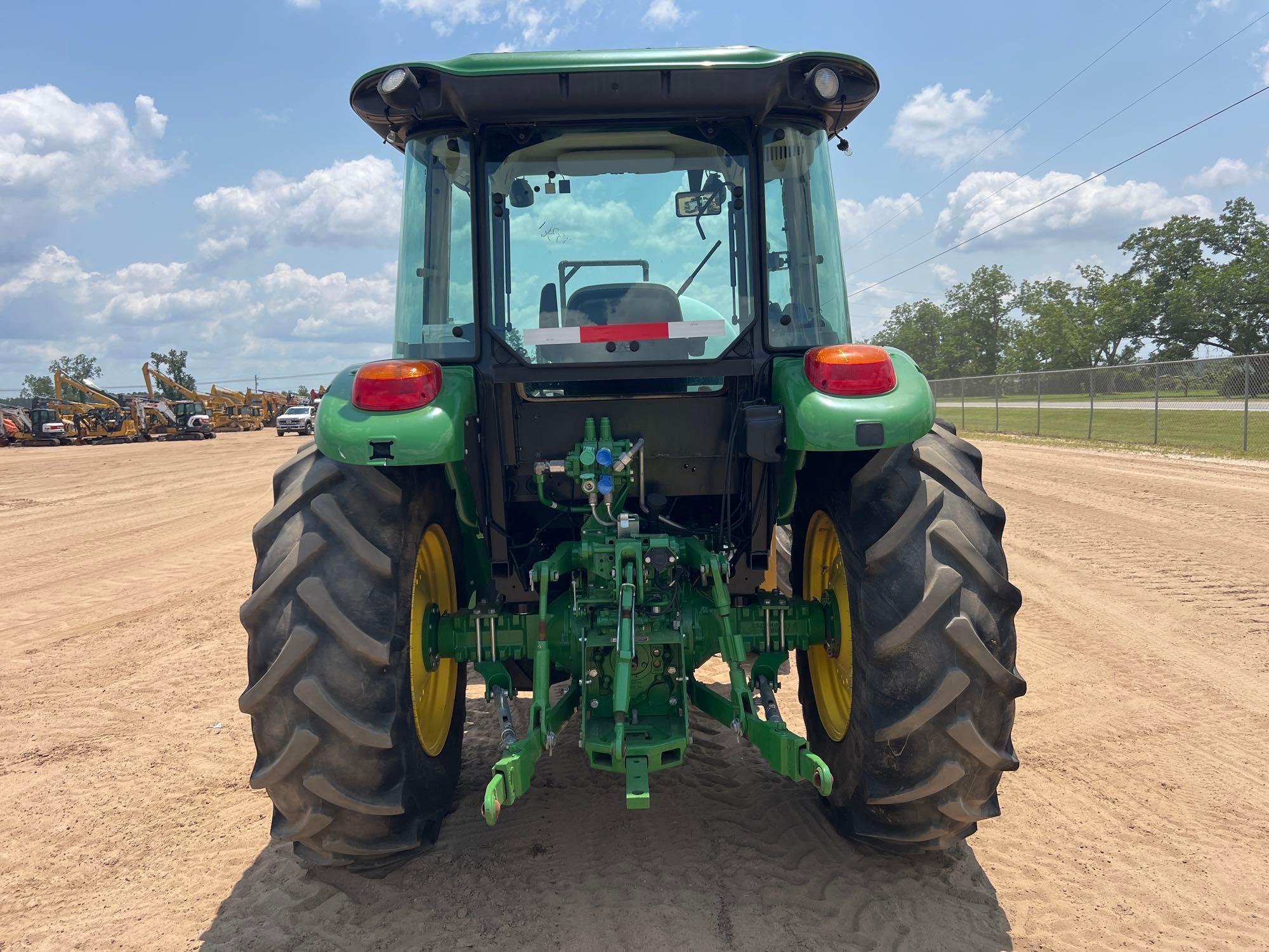 John Deere 5100E