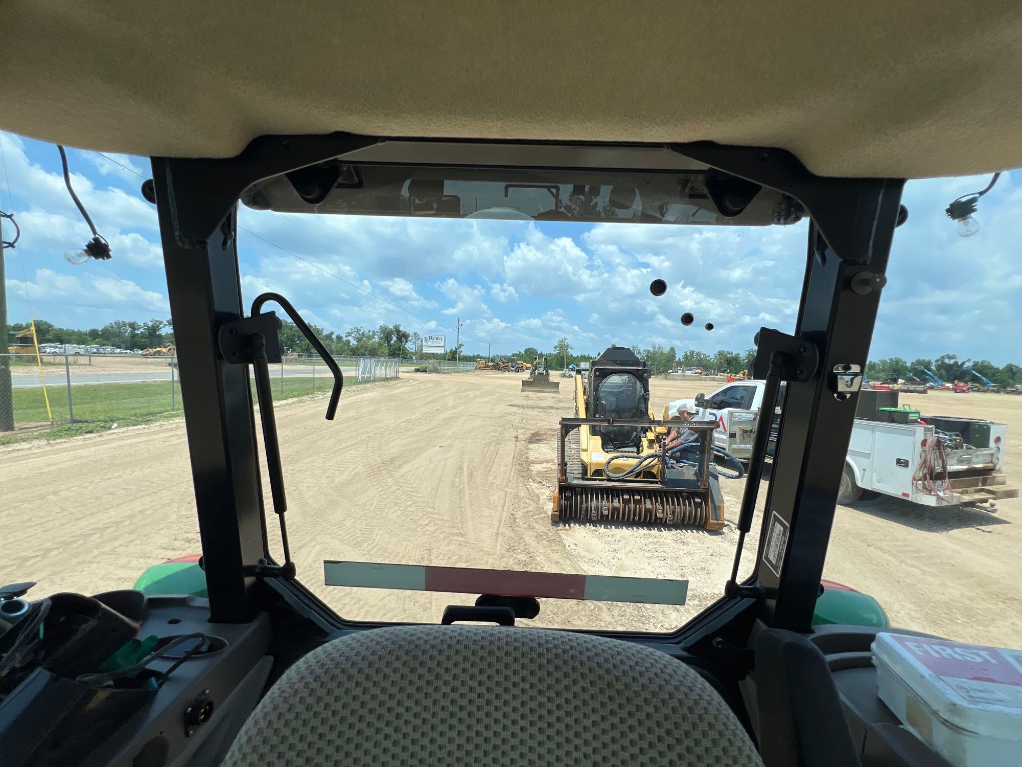 John Deere 5100E